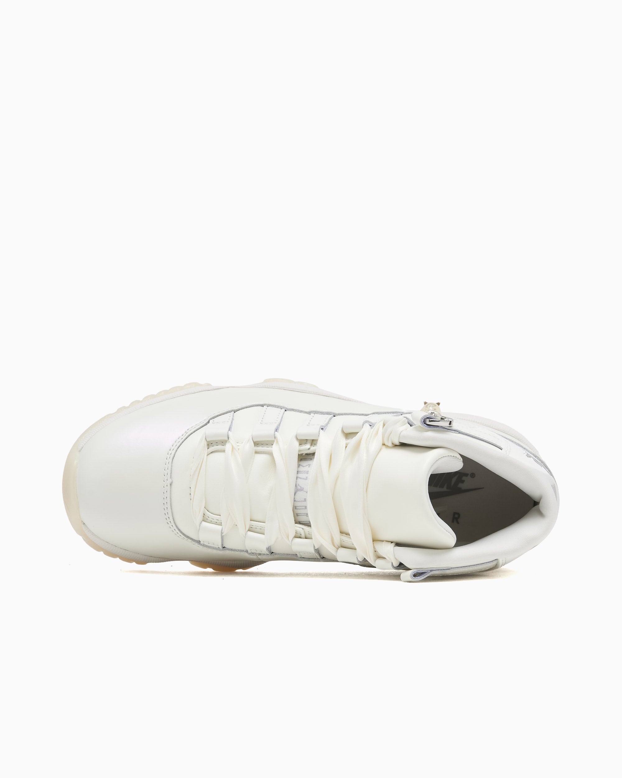 Sneakers Air Jordan Women's 11 Retro "Pearl" - AR0715-110