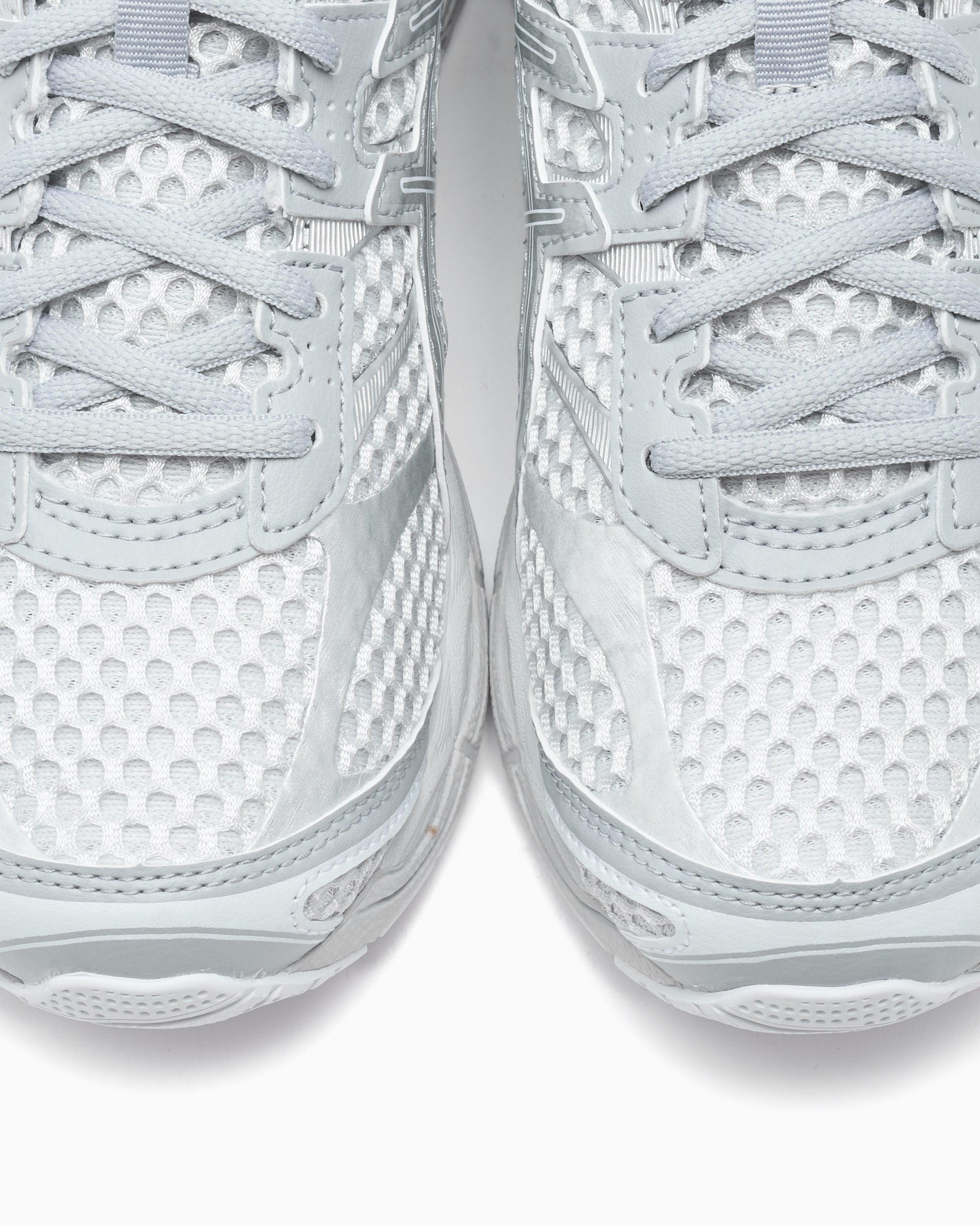 Sneakers ASICS Gel-Cumulus 16 - 1203A733-024