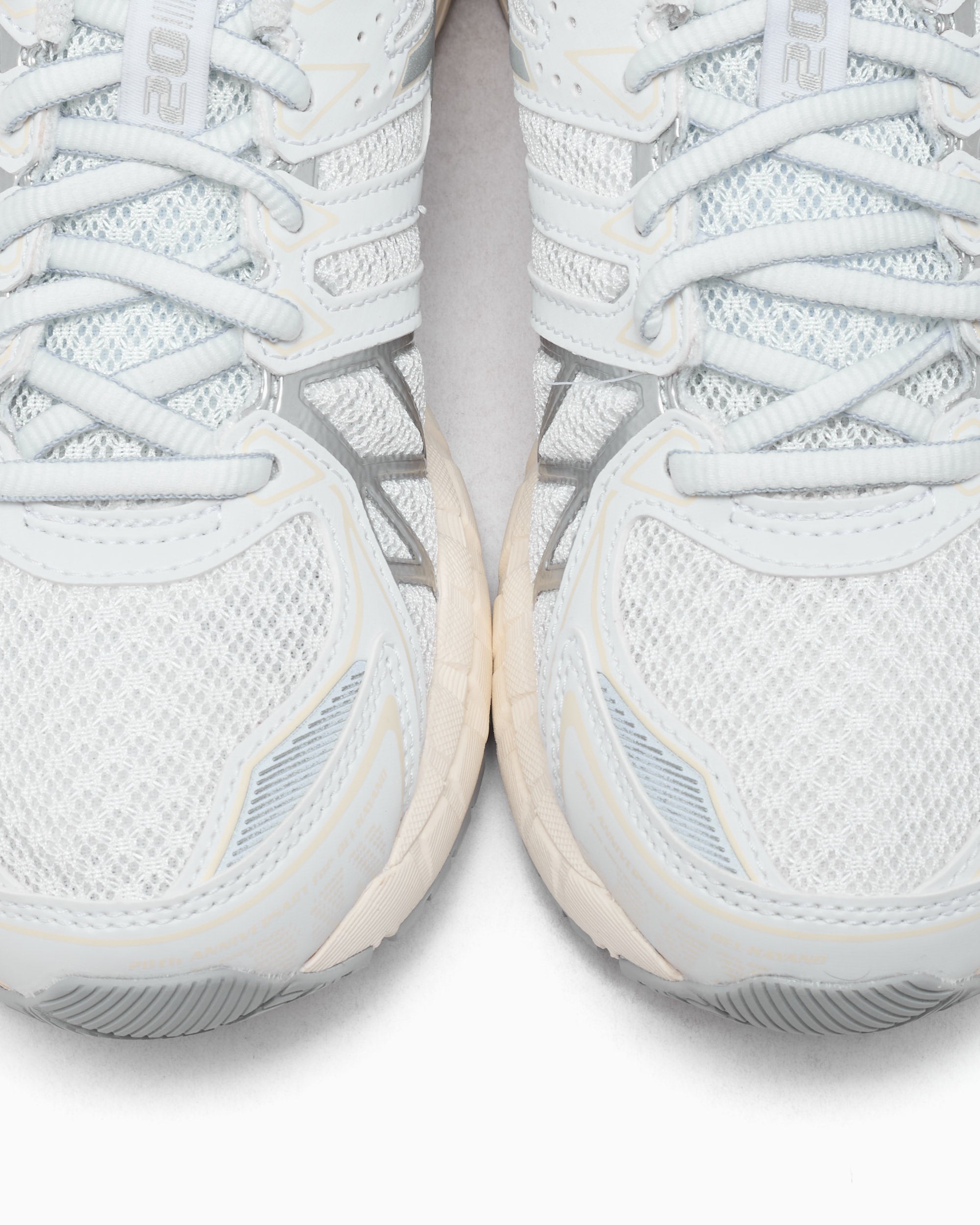 Sneakers ASICS Gel-Kayano 20 - 1203A388-100