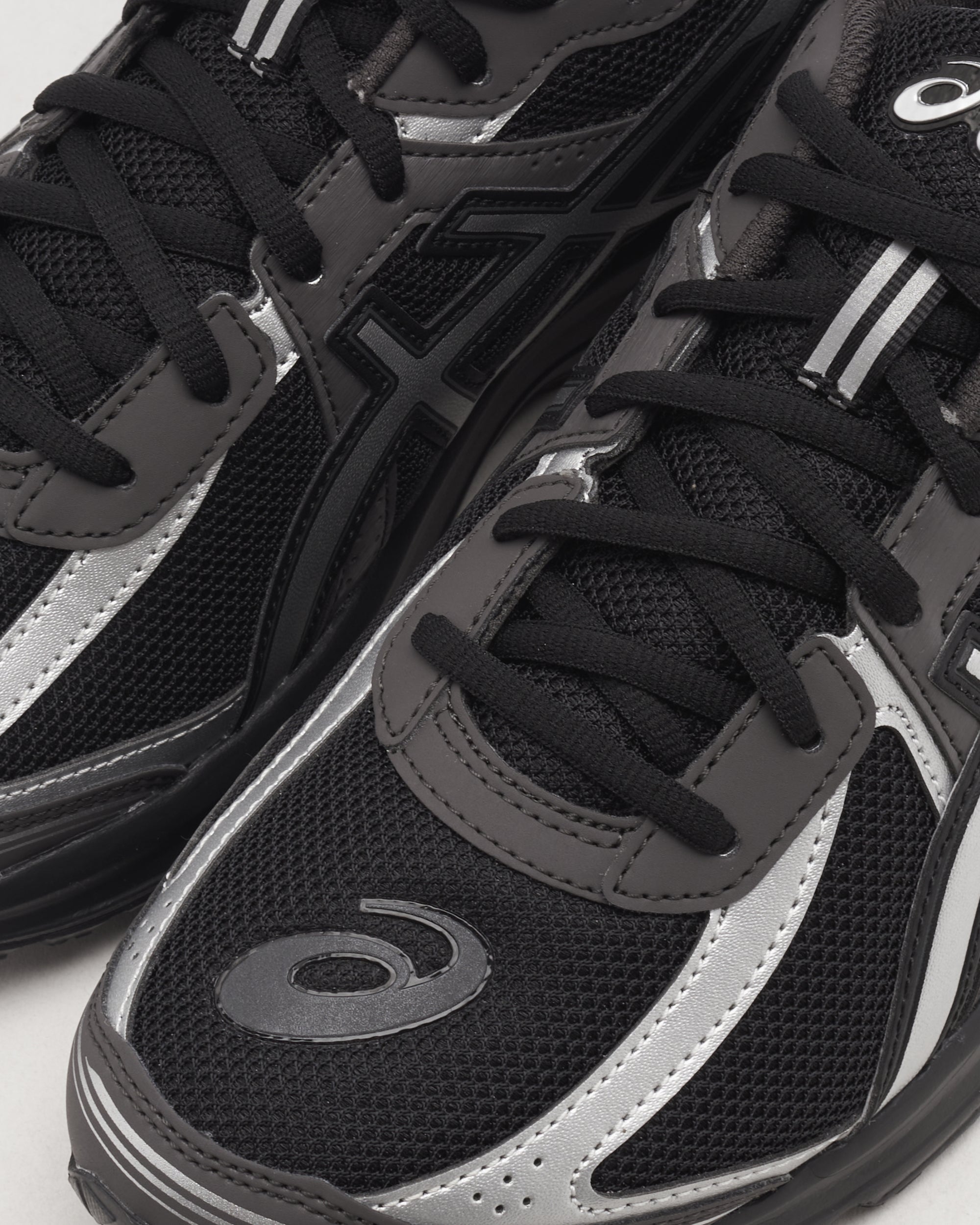 Sneakers ASICS JOG 100S - 1203A741-001