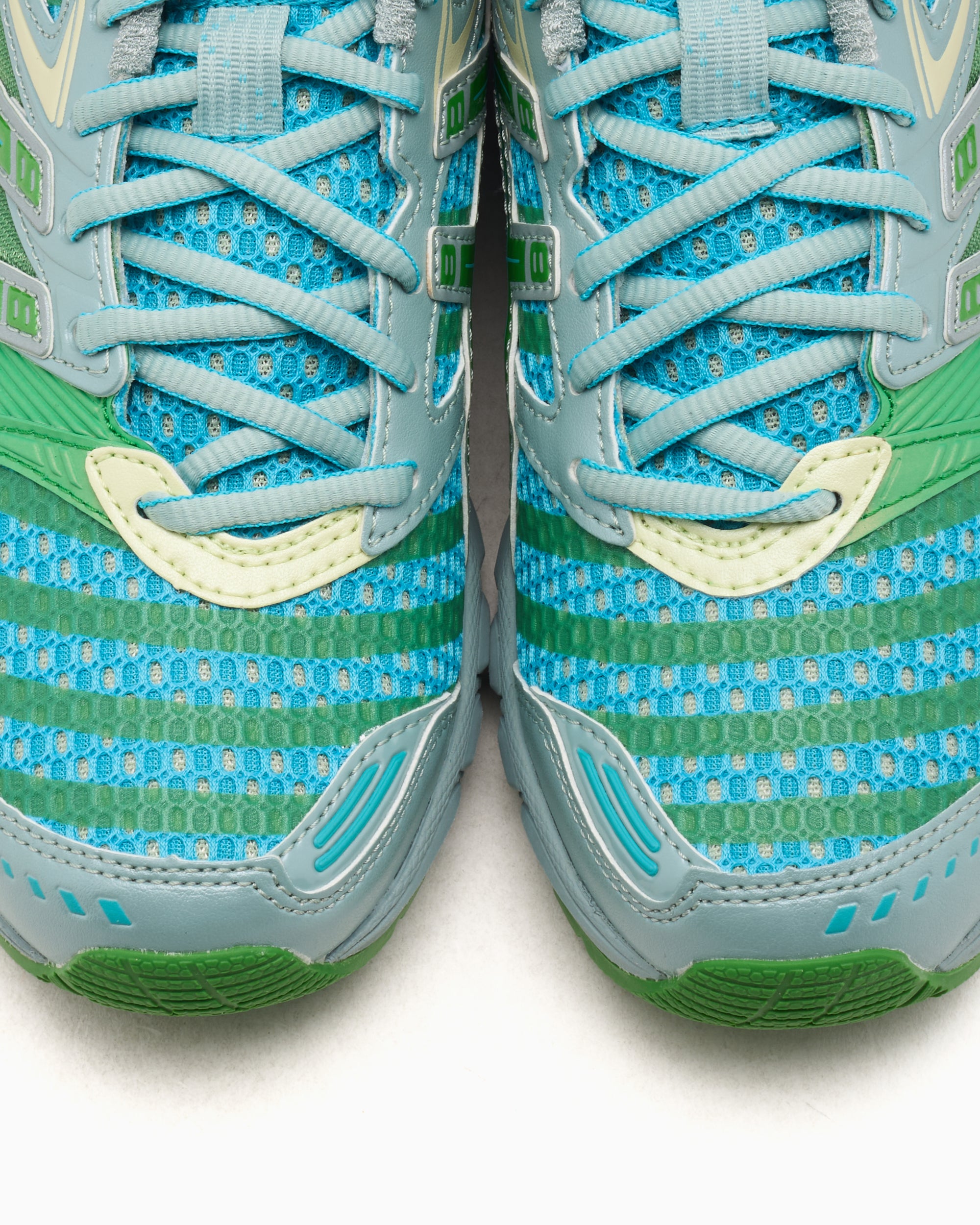 Sneakers ASICS UB9-S Gel-DS Trainer 14 - 1203A606-300