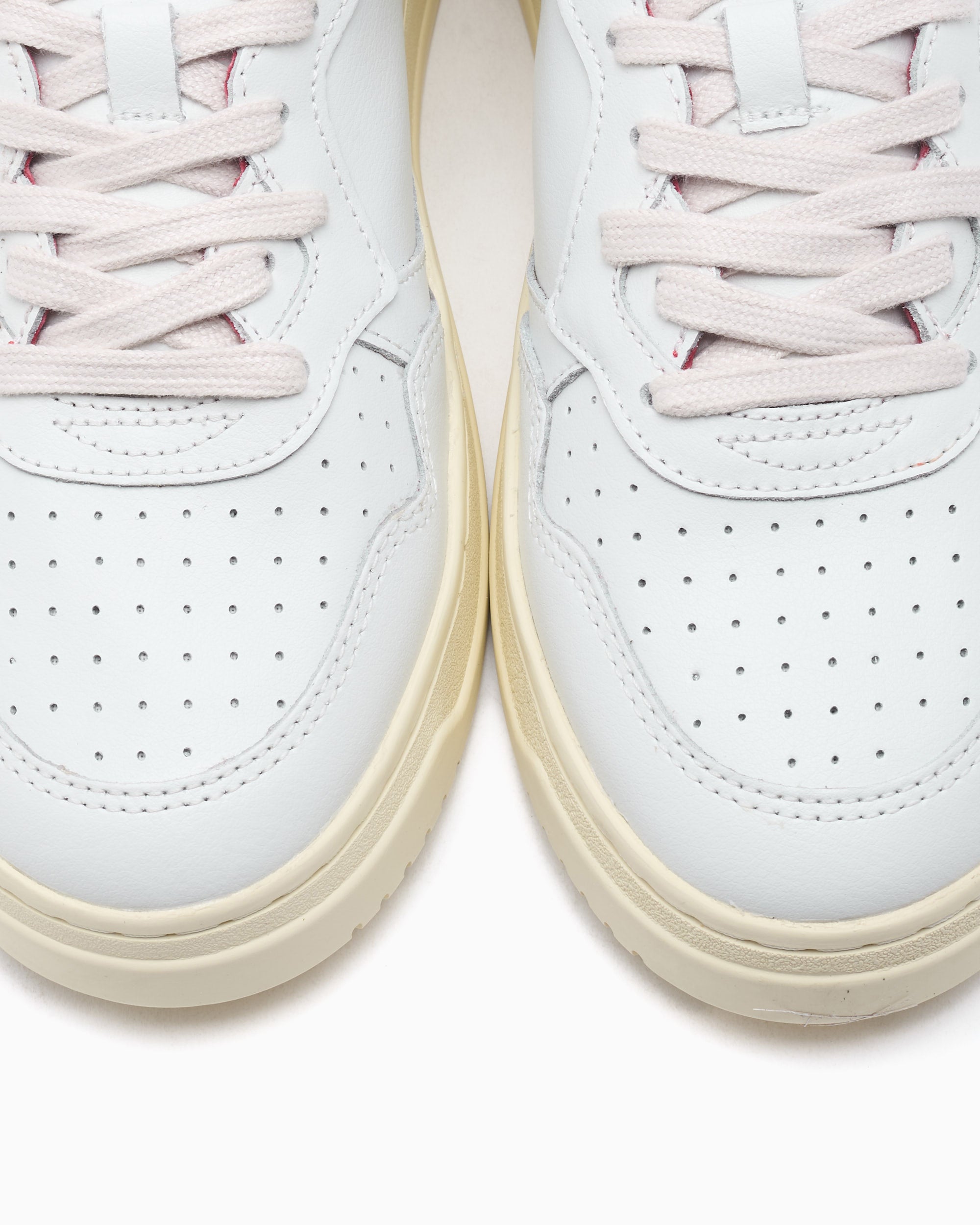 Sneakers Autry Medalist Low “Game Set Match!” - AULMML03