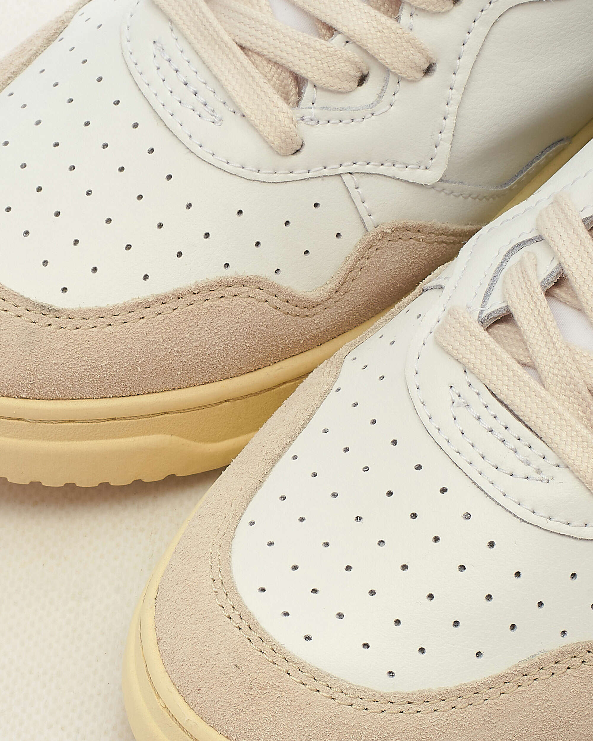 Sneakers Autry Medalist Low Suede - AULMLS43