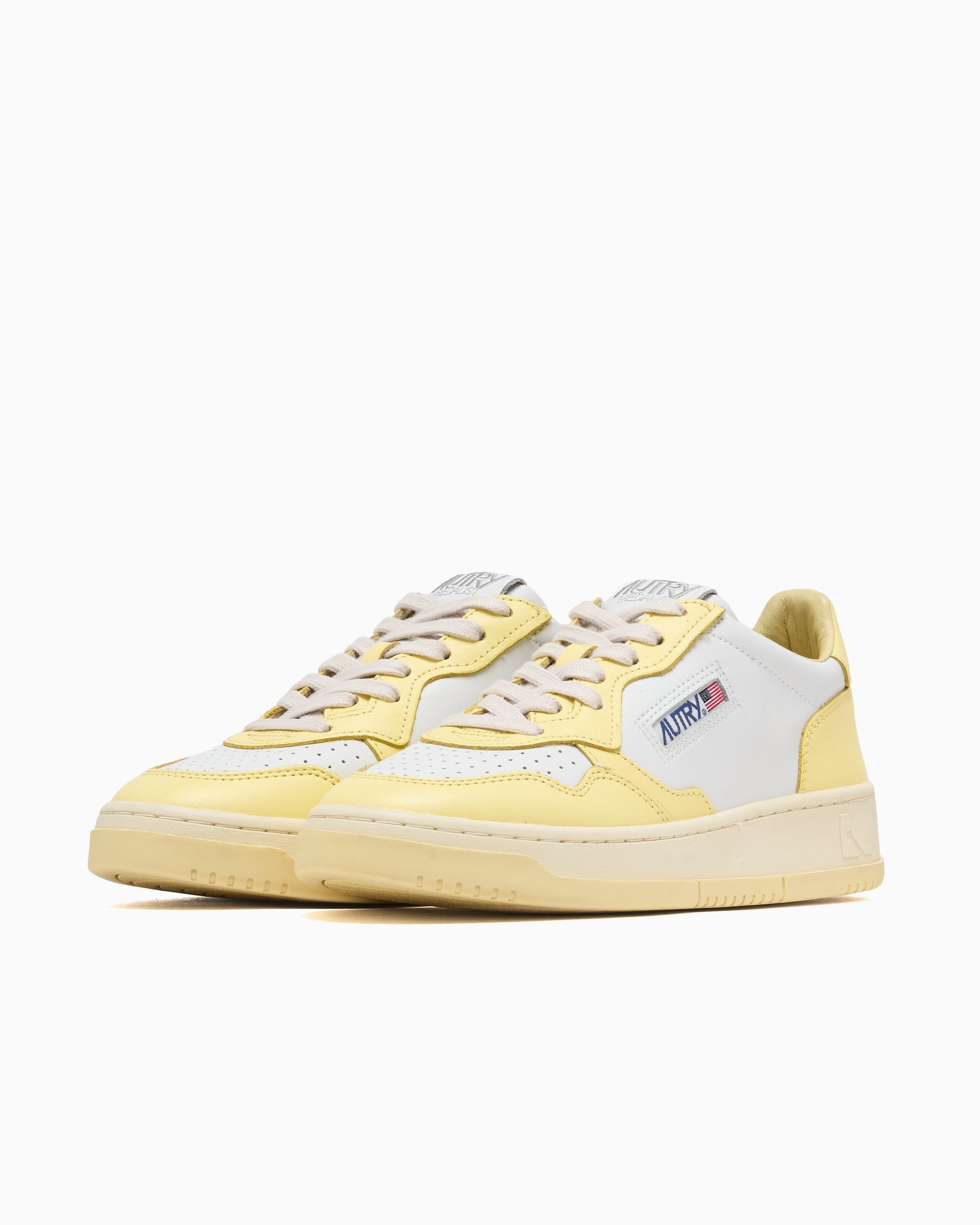 Sneakers Autry Women's Medalist Low Leather - AULWWB63