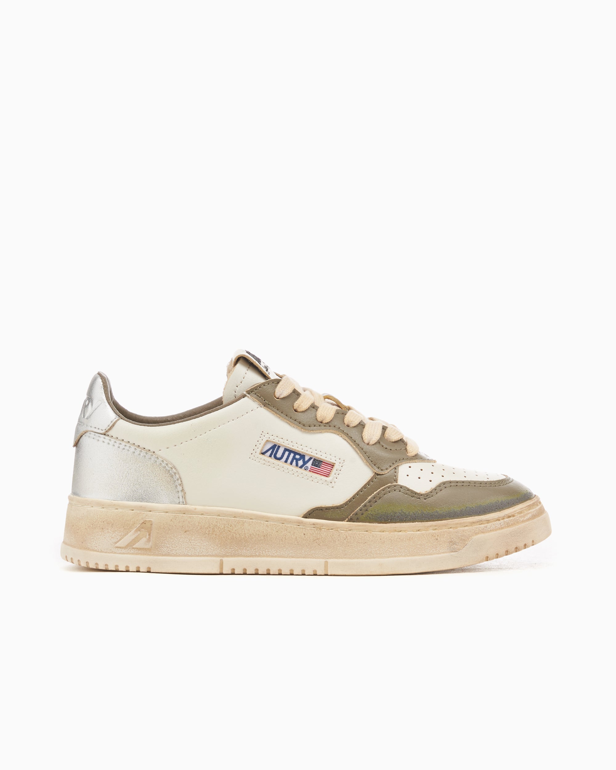 Sneakers Autry Women's Medalist Low Super Vintage Leather - AVLWSV50