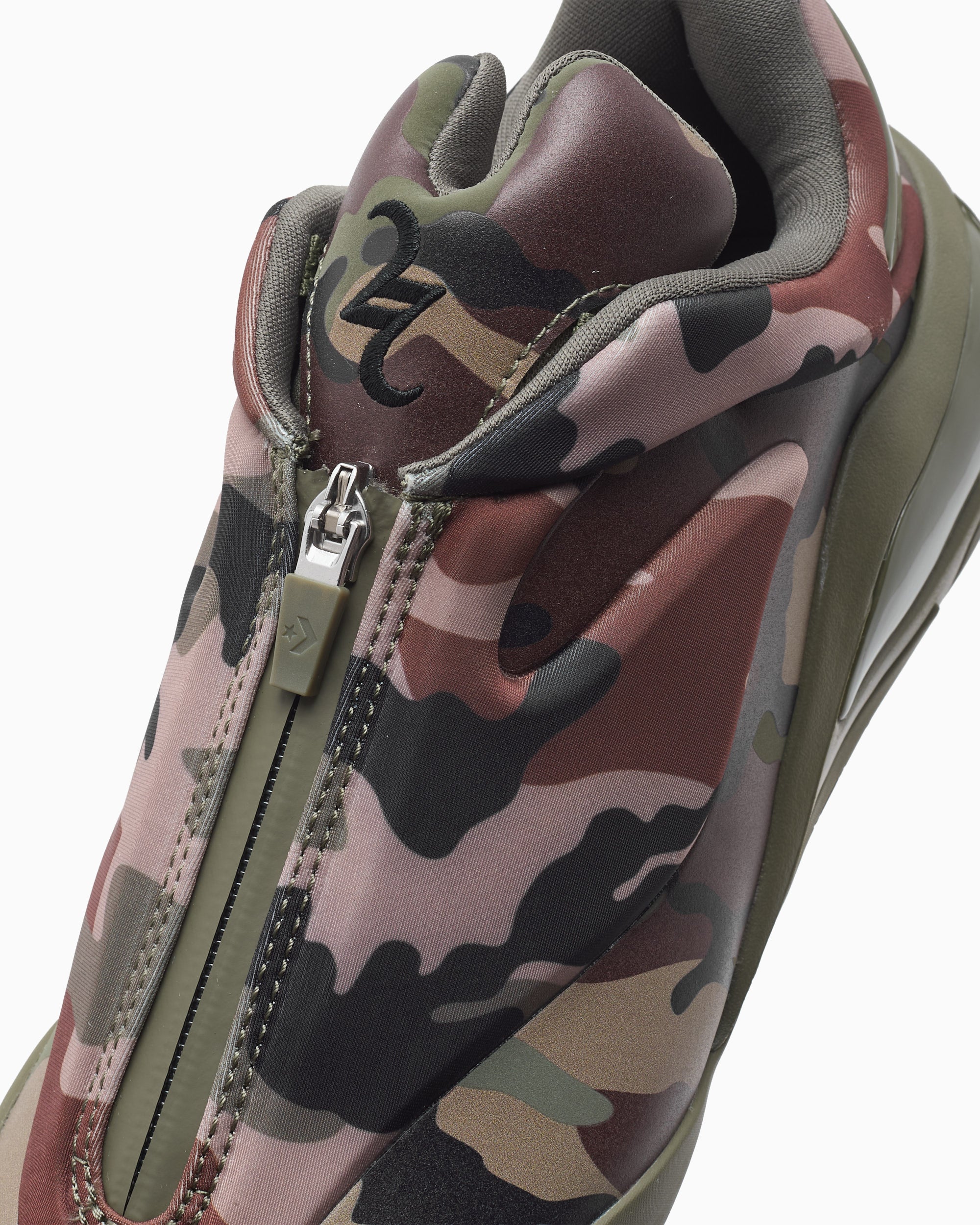 Converse Shai 001 