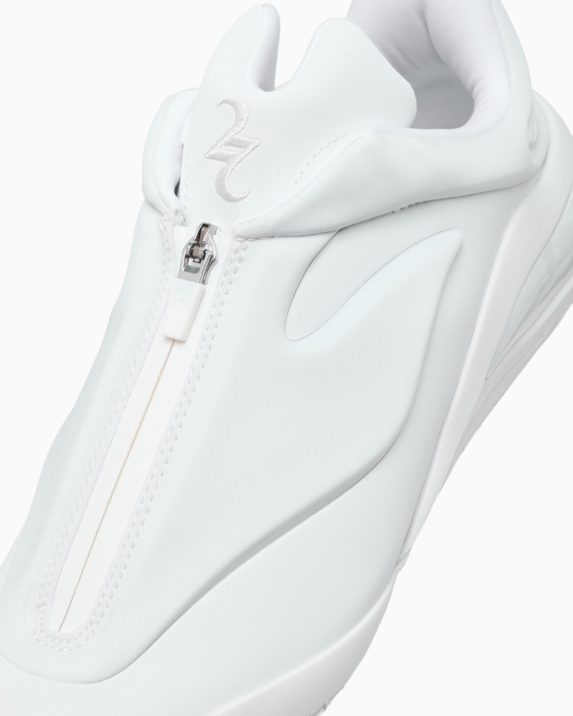 Converse Shai 001 