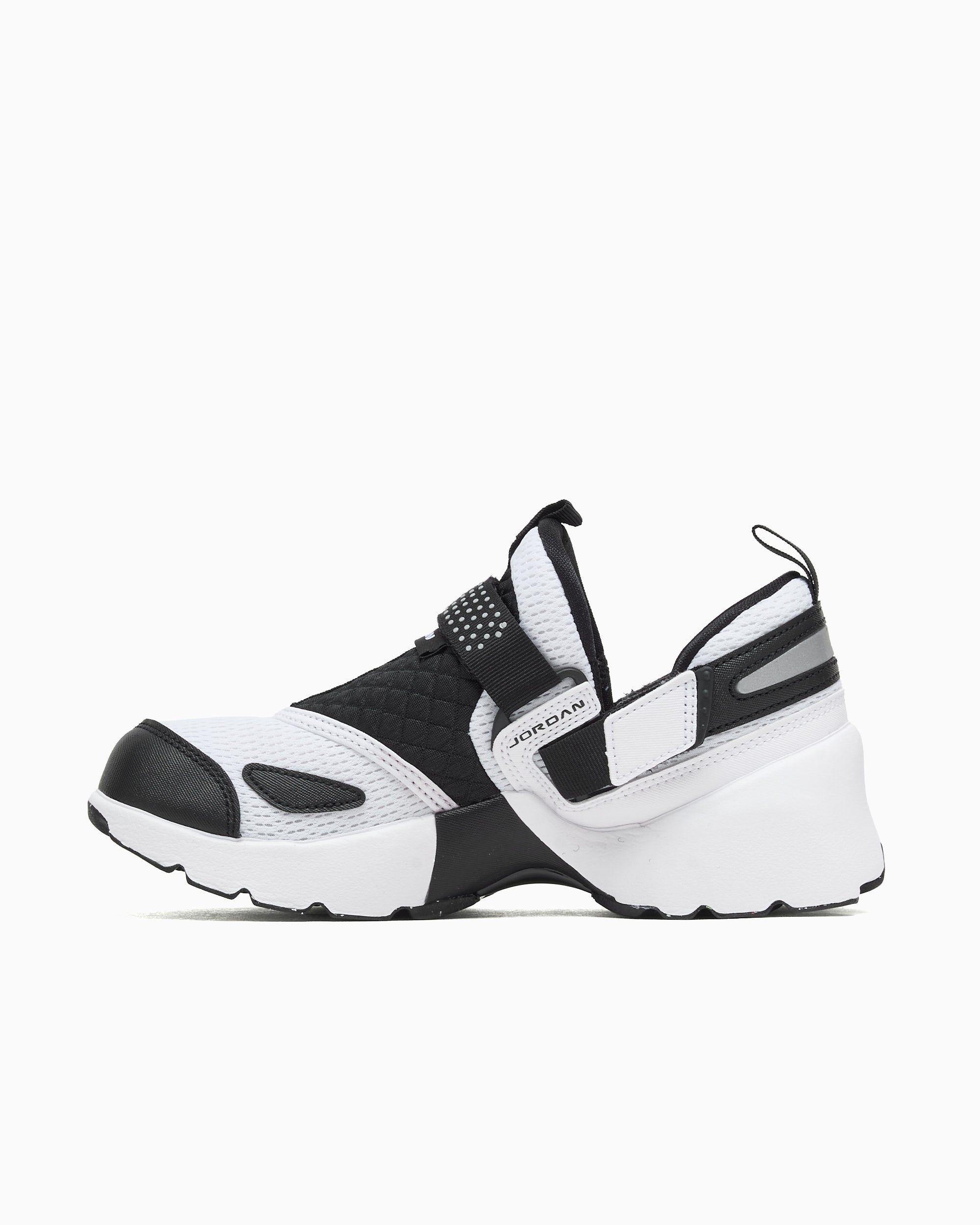 Sneakers Jordan Women's Trunner LX - HQ2164-100
