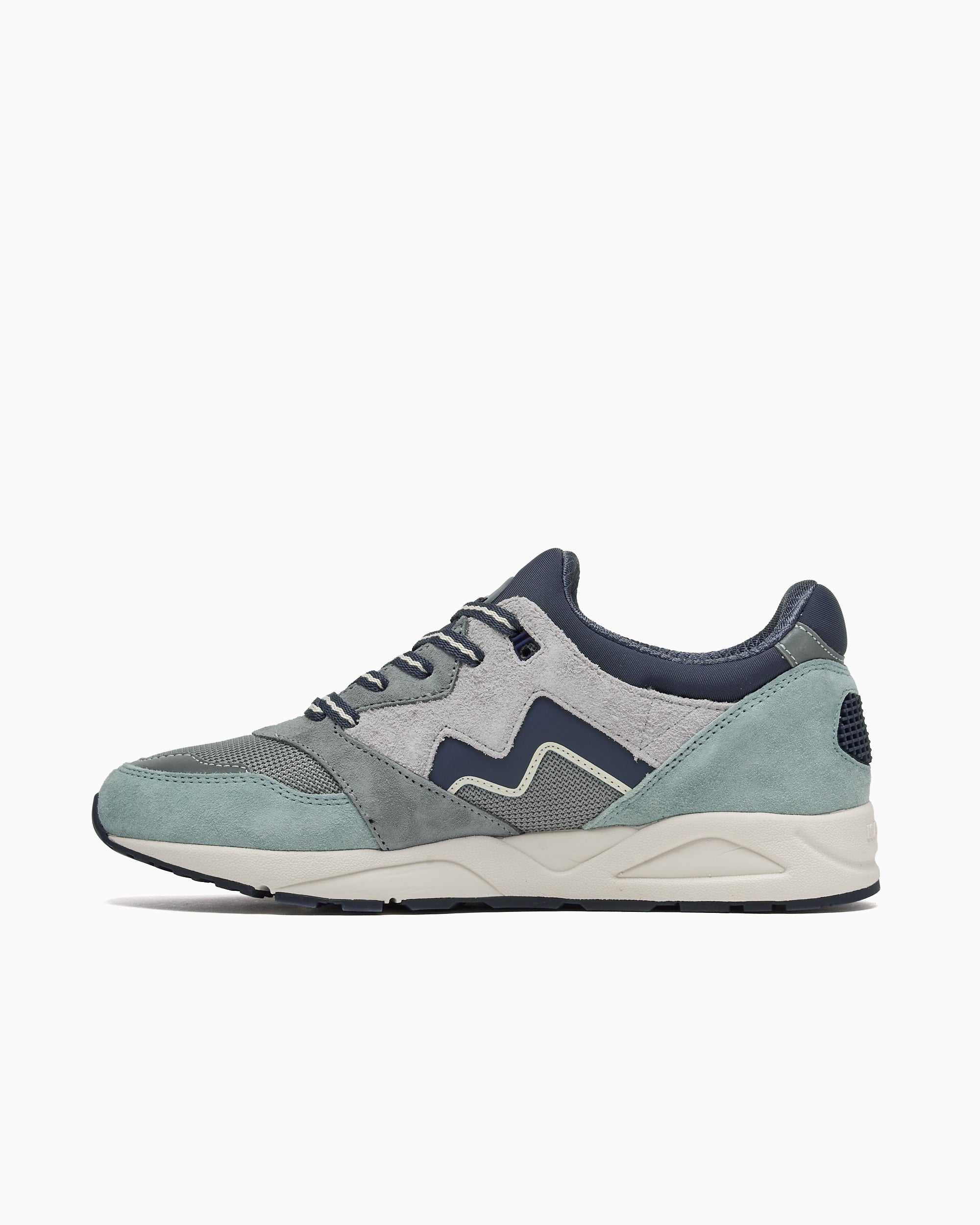 Sneakers Karhu Aria 95 - F803129