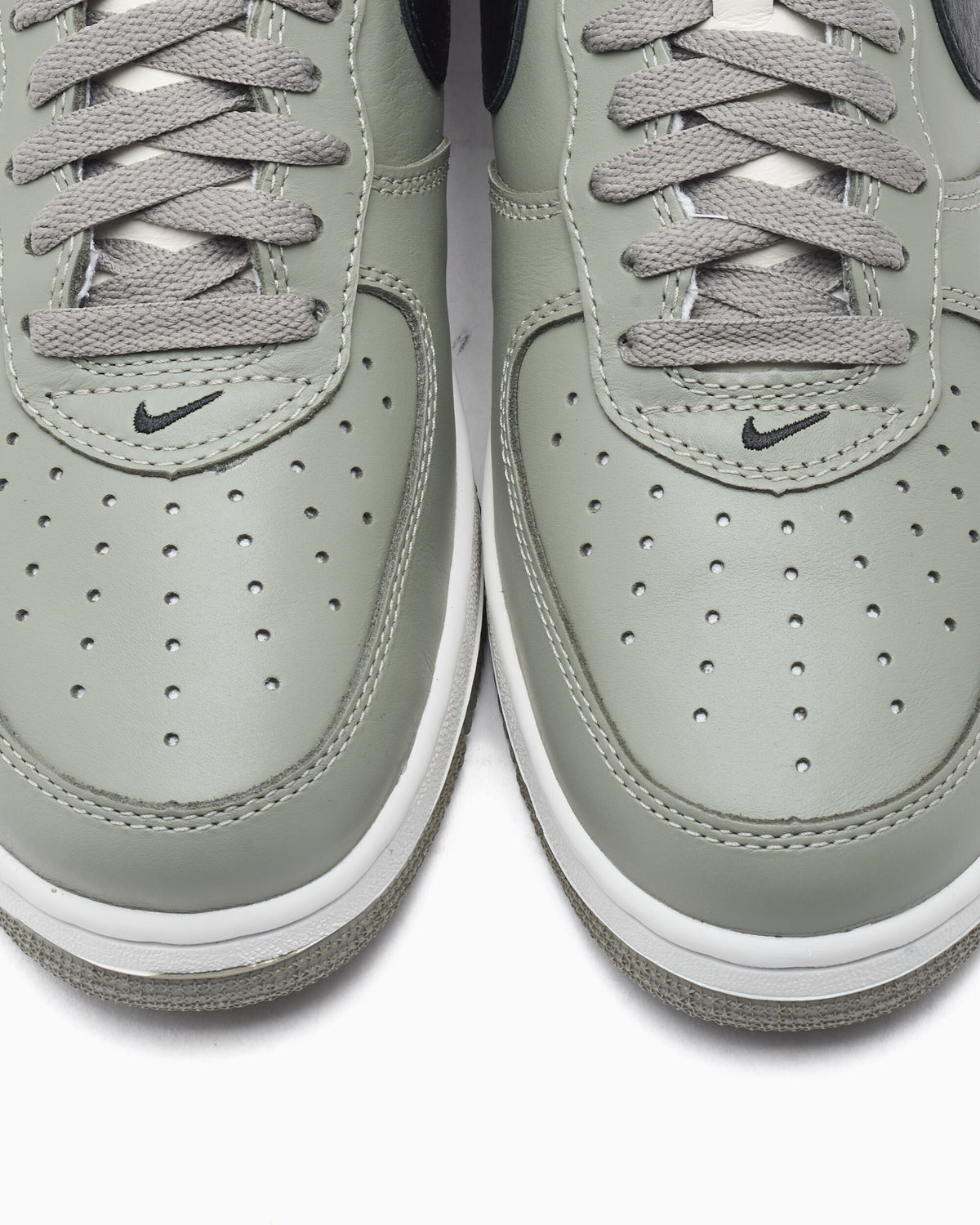 Sneakers Nike Air Force 1 '01 "Light Army" - IV4501-300