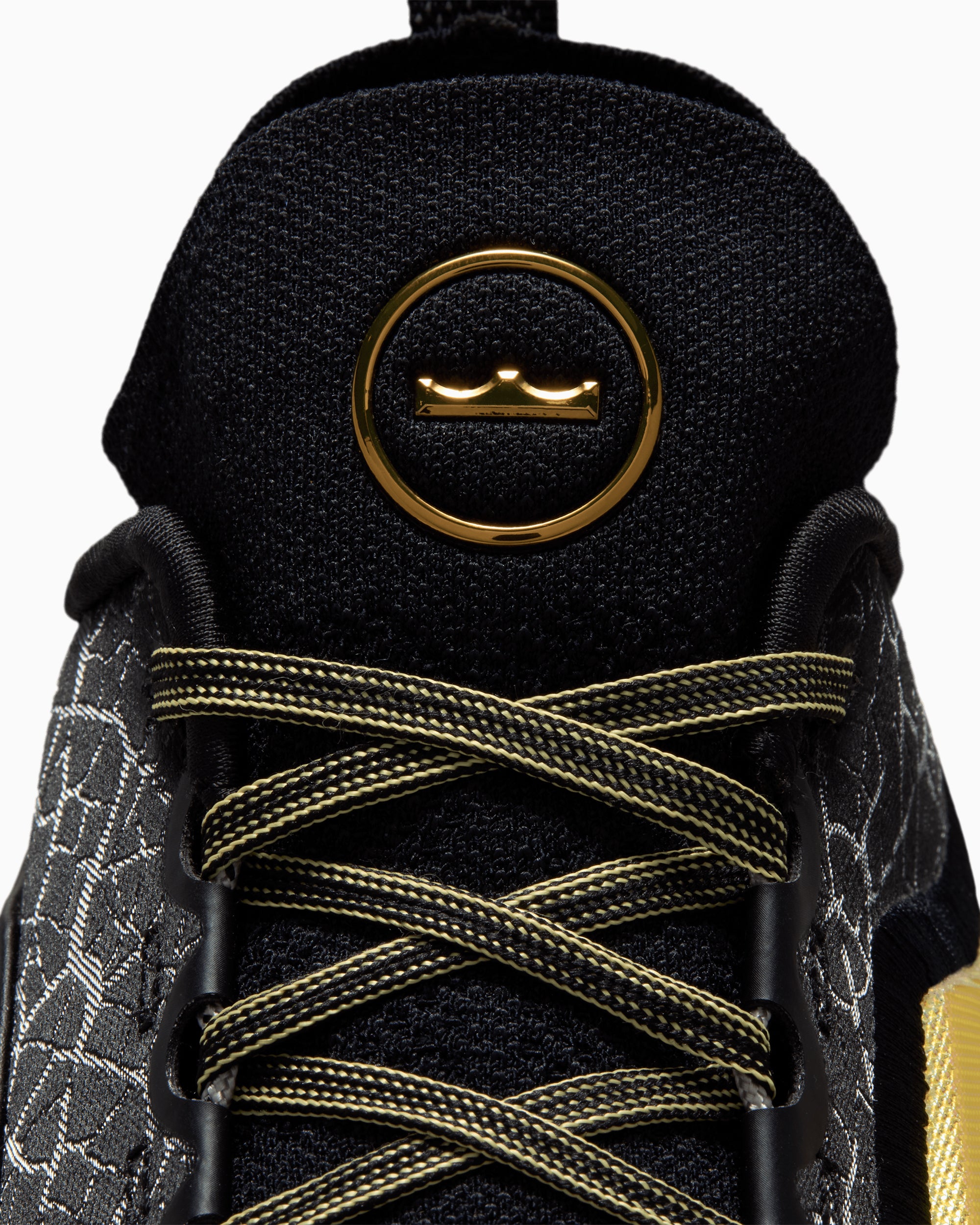 Sneakers Nike LeBron 23 Elite "Hurt Feelings Write History" - IB9557-002