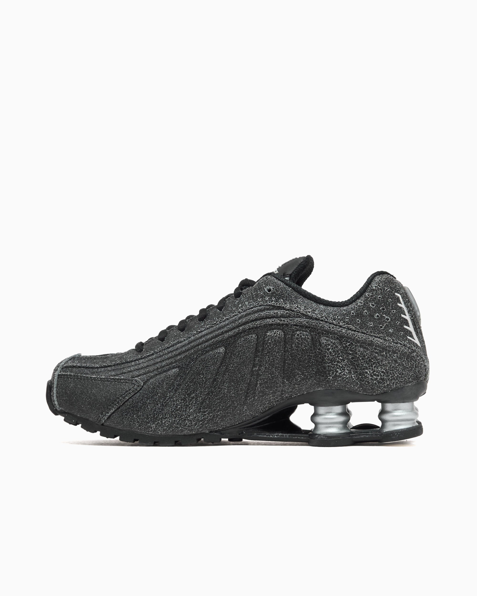 Sneakers Nike Shox R4 "Black Distressed" - IO4544-002