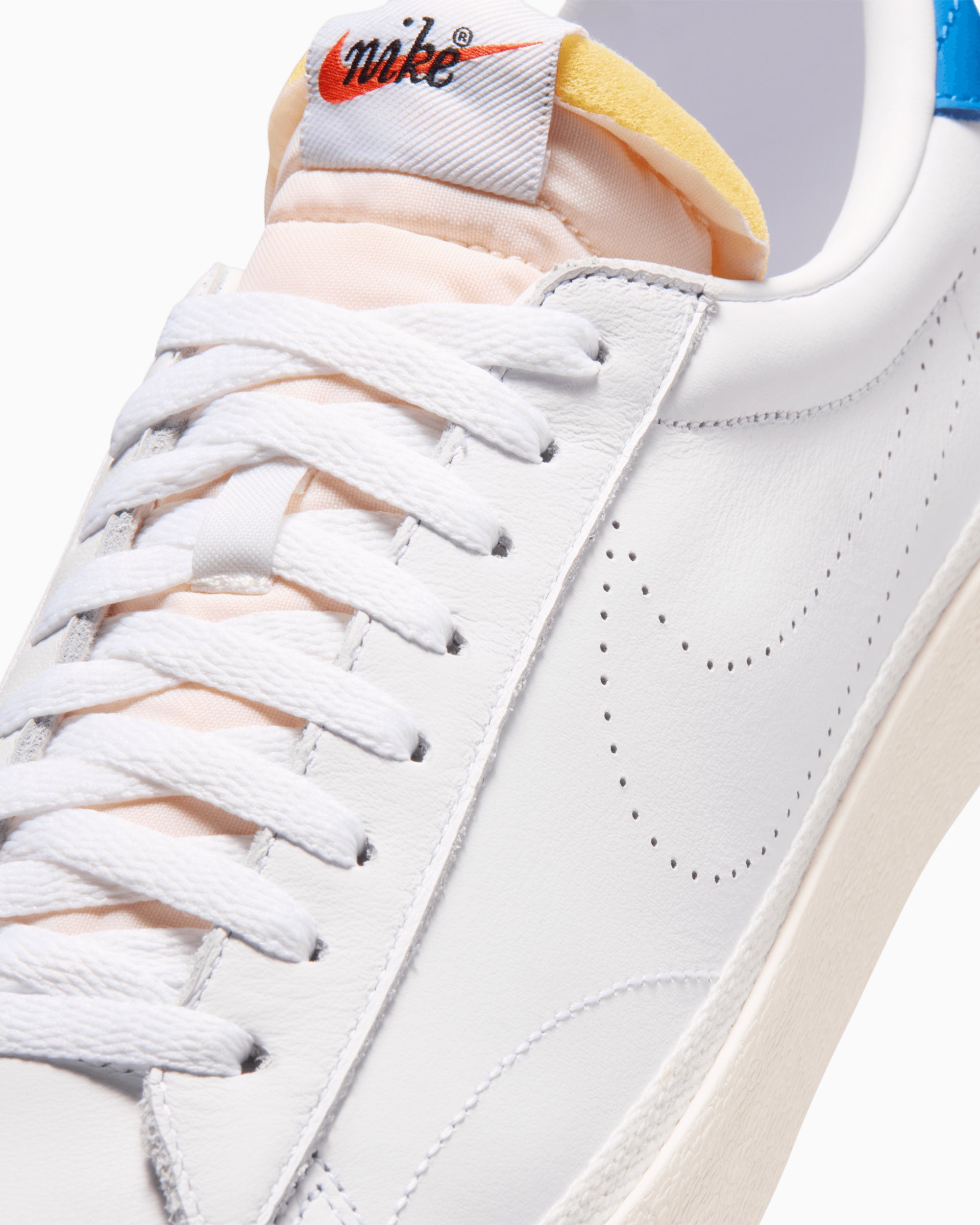 Sneakers Nike Tennis Classic AC - IO1738-100
