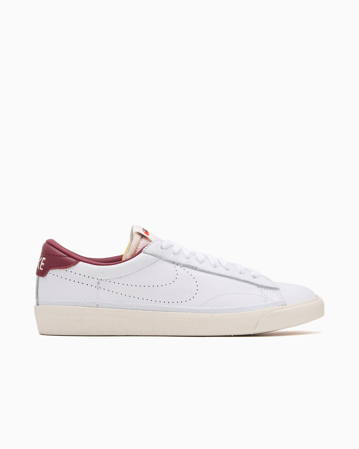 Sneakers Nike Tennis Classic AC - IX6289-101