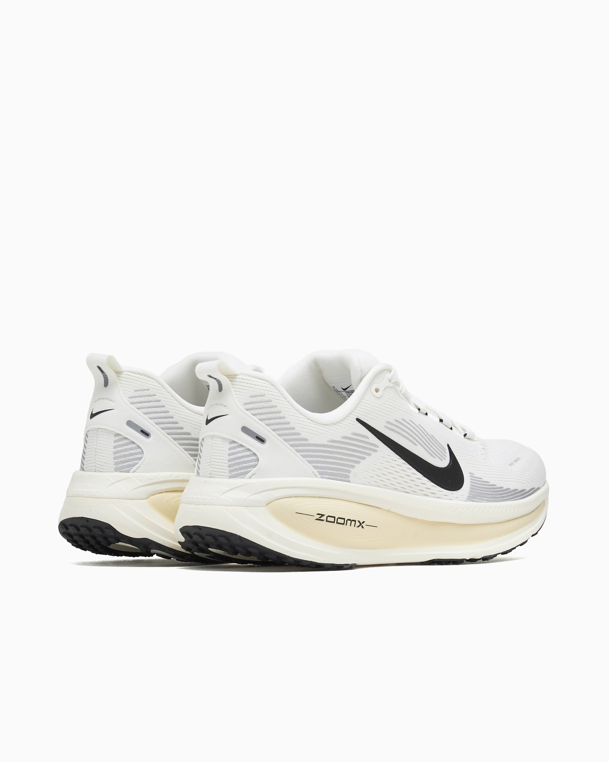 Sneakers Nike Vomero 18 - HM6803-101