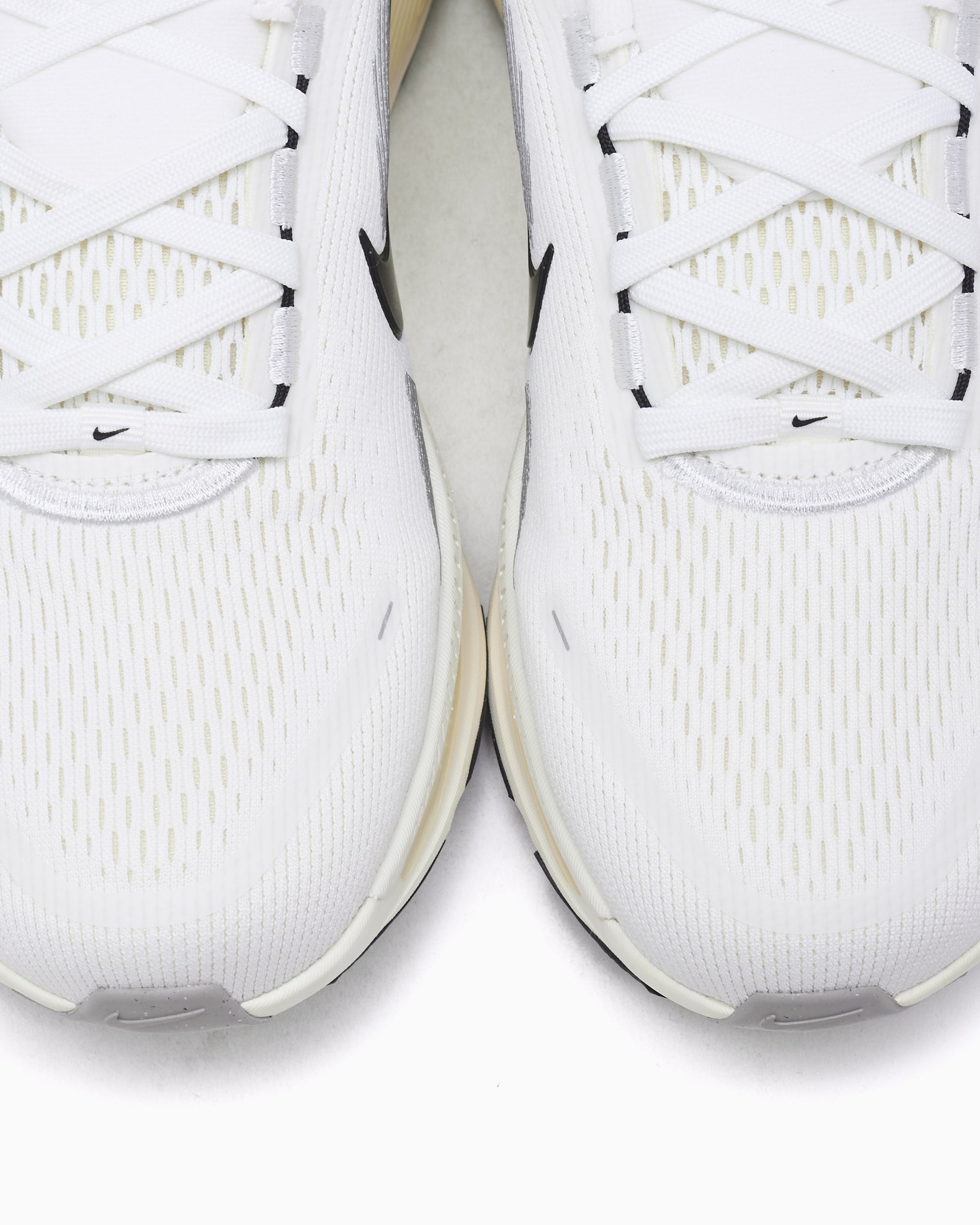 Sneakers Nike Vomero 18 - HM6803-101