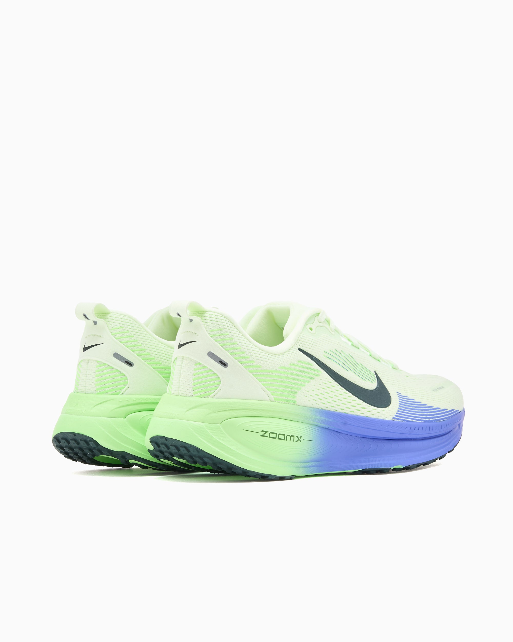 Sneakers Nike Vomero 18 - HM6803-111