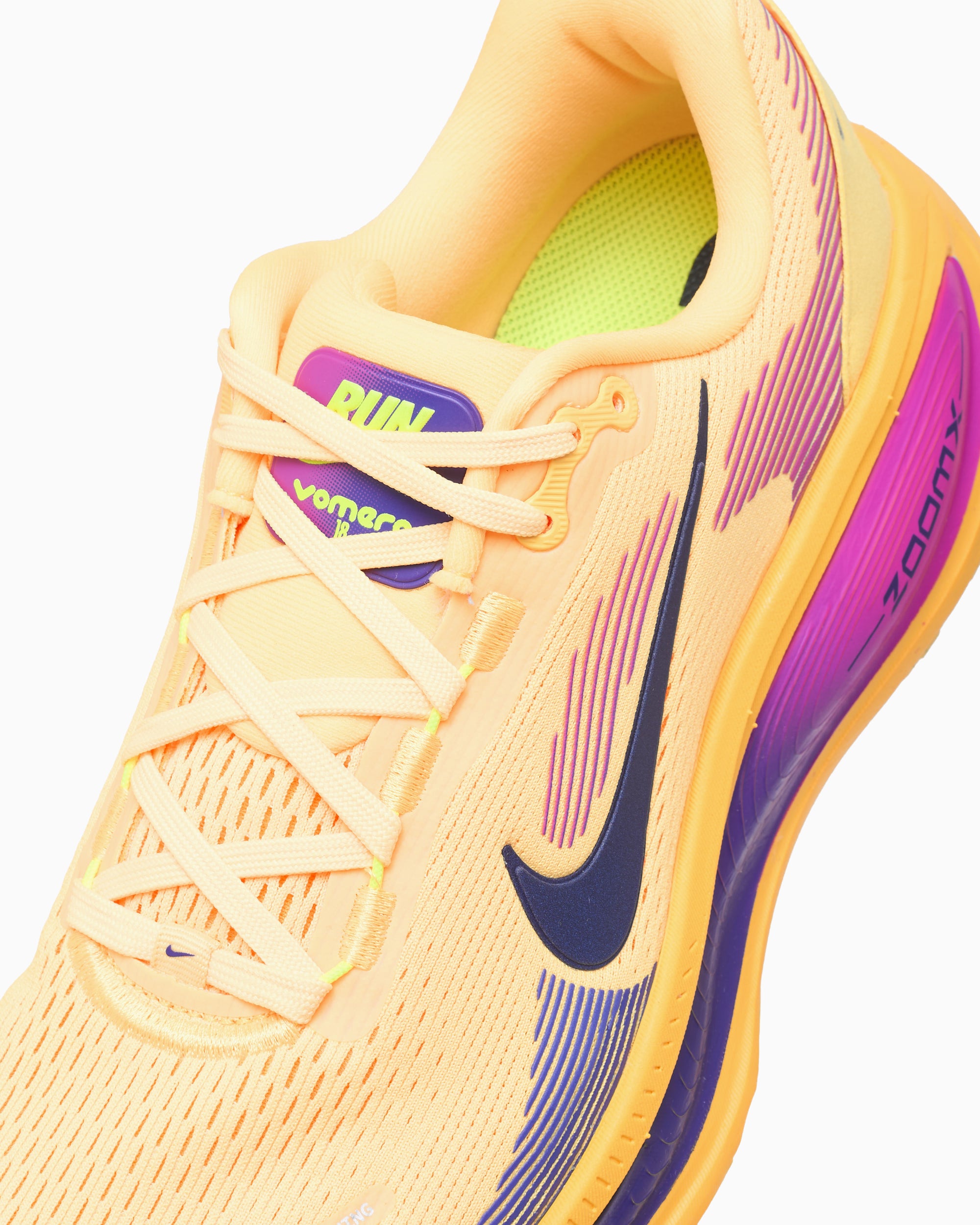 Sneakers Nike Vomero 18 - HM6803-802