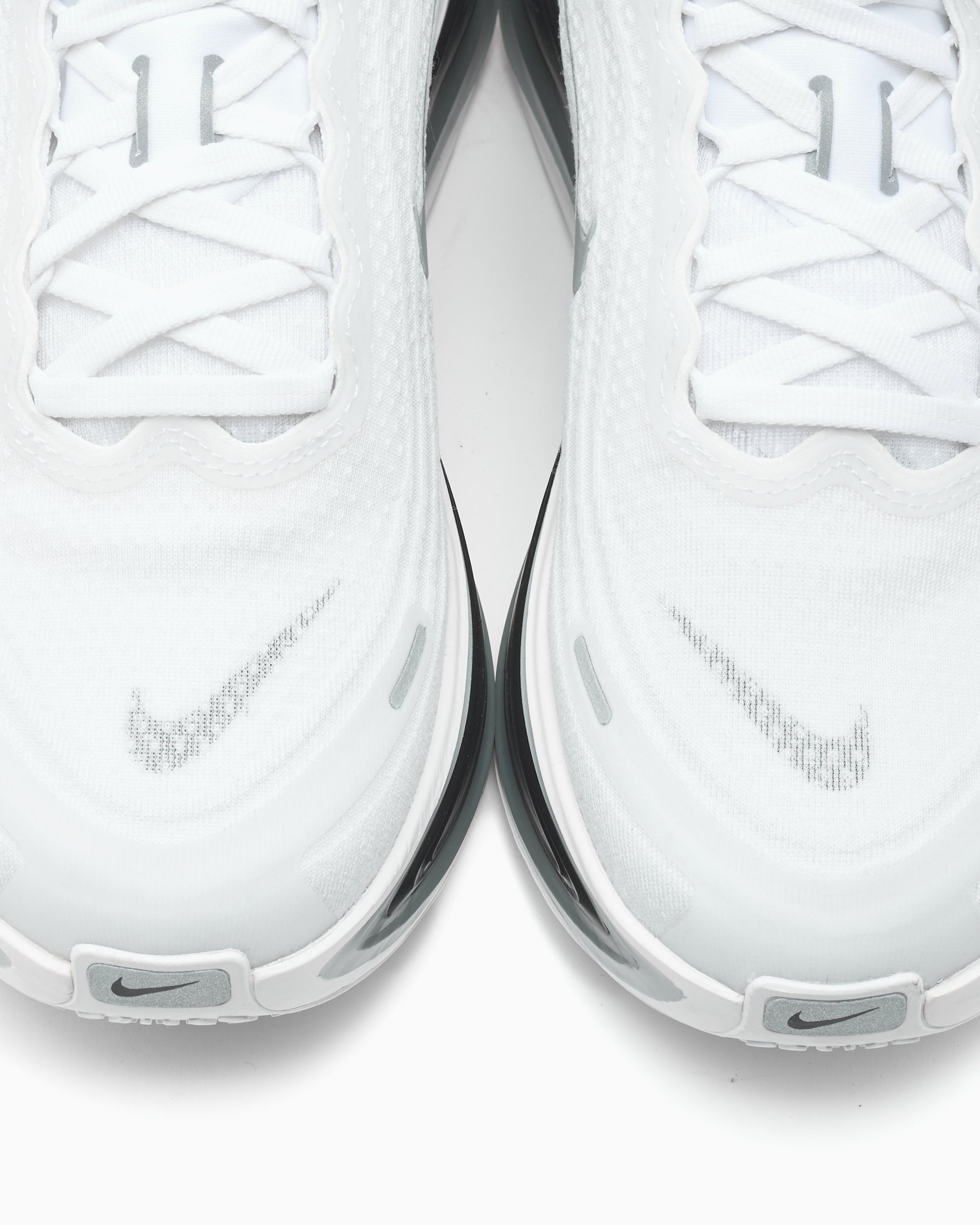 Sneakers Nike Vomero Plus - II7181-102