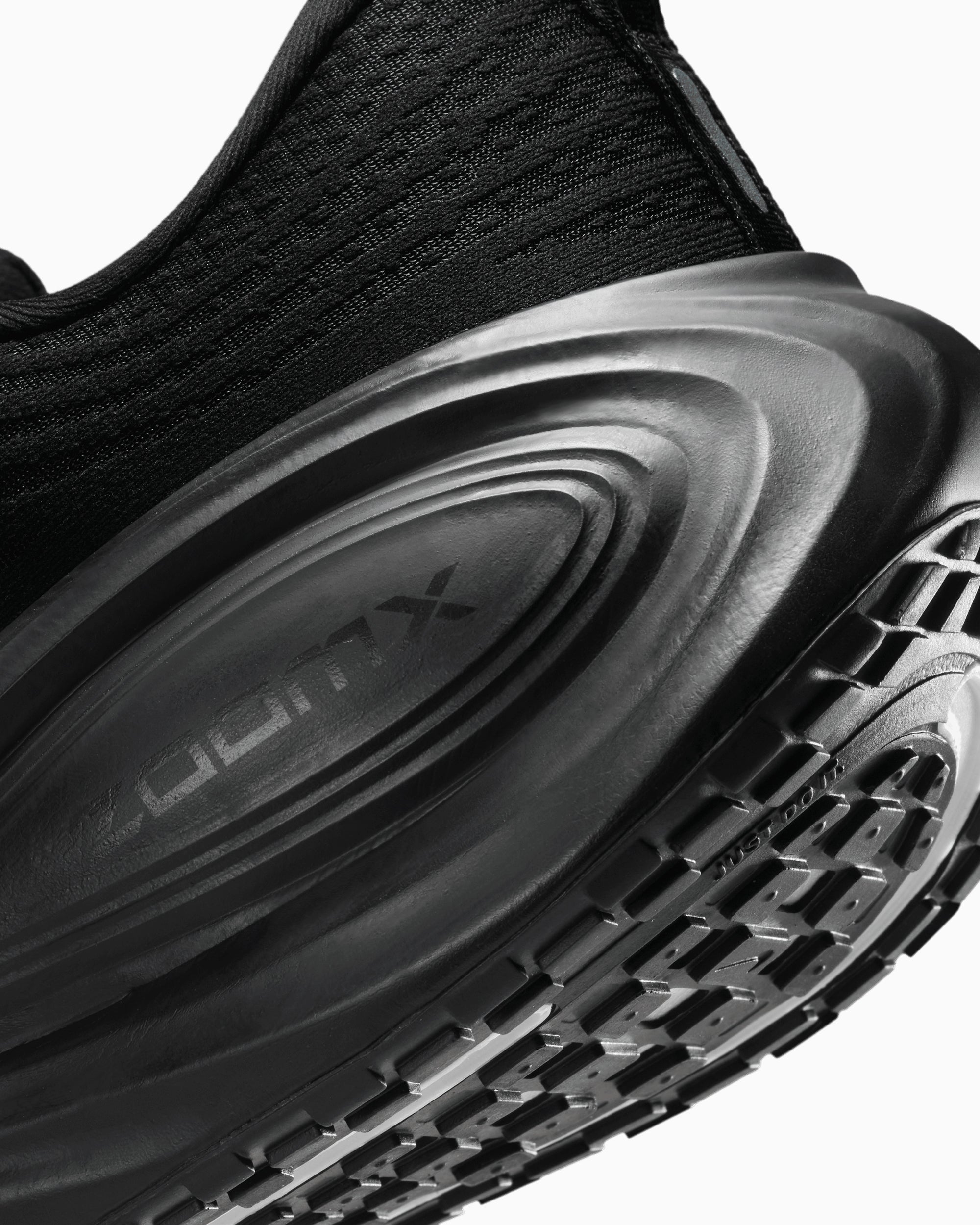 Sneakers Nike Vomero Plus - IO4482-002