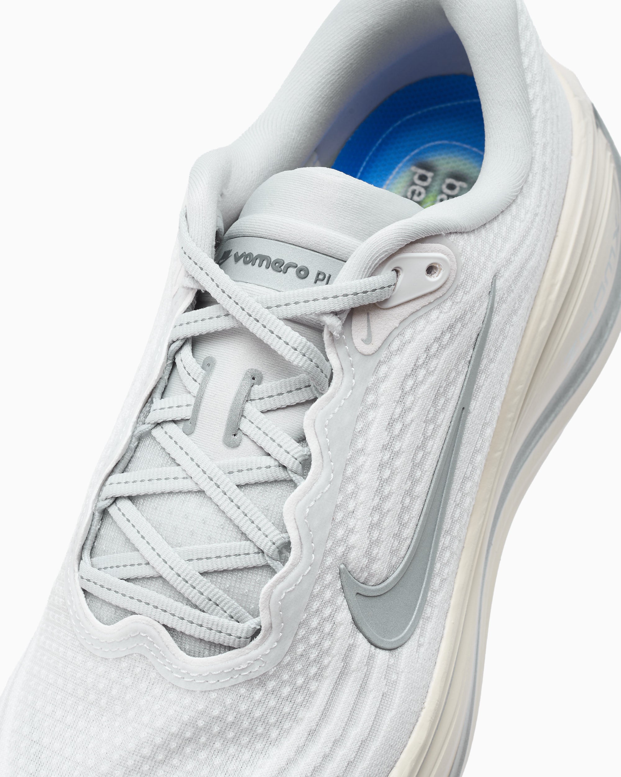 Sneakers Nike Vomero Plus - IQ0308-094