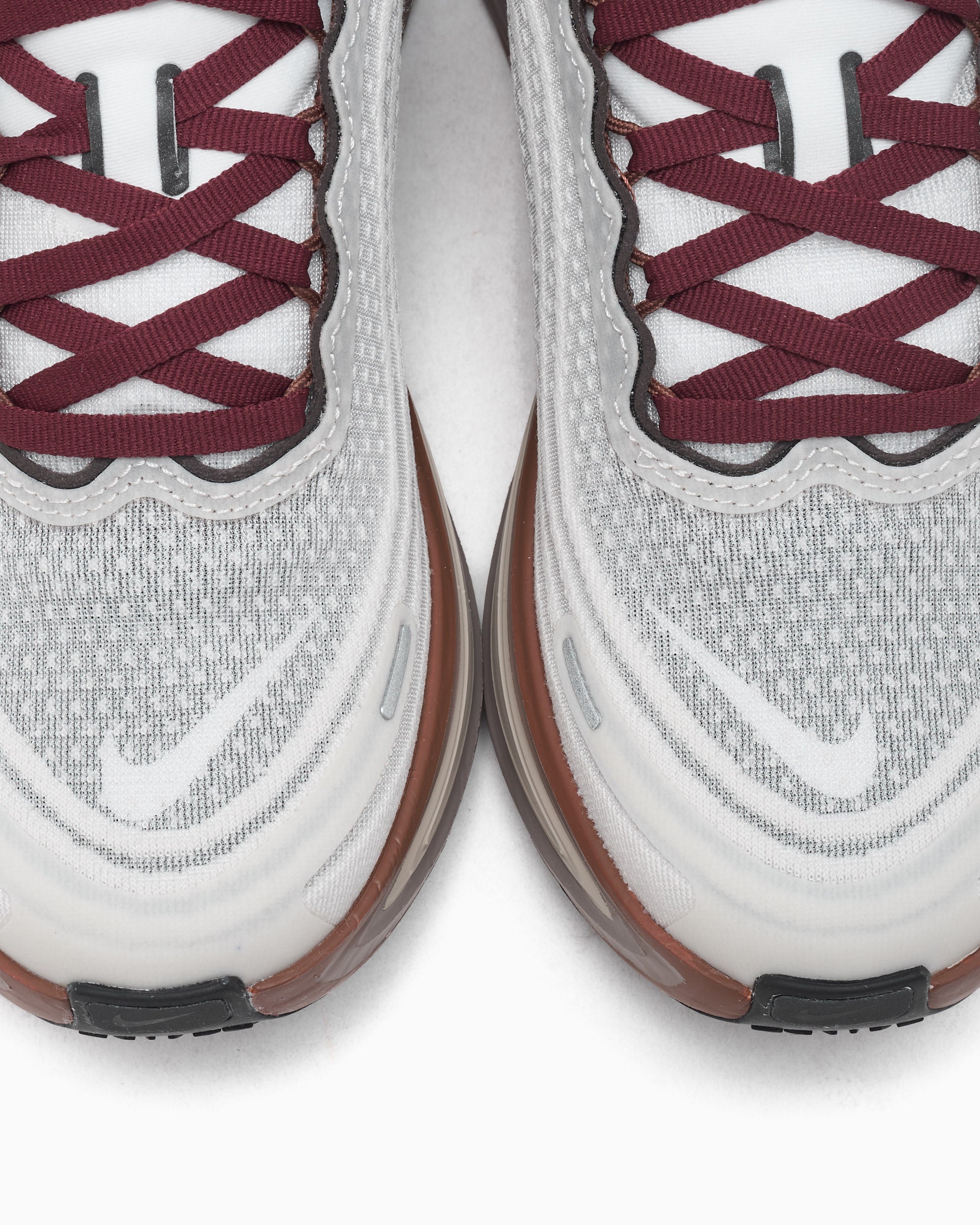 Sneakers Nike Vomero Plus QS - IO4482-100