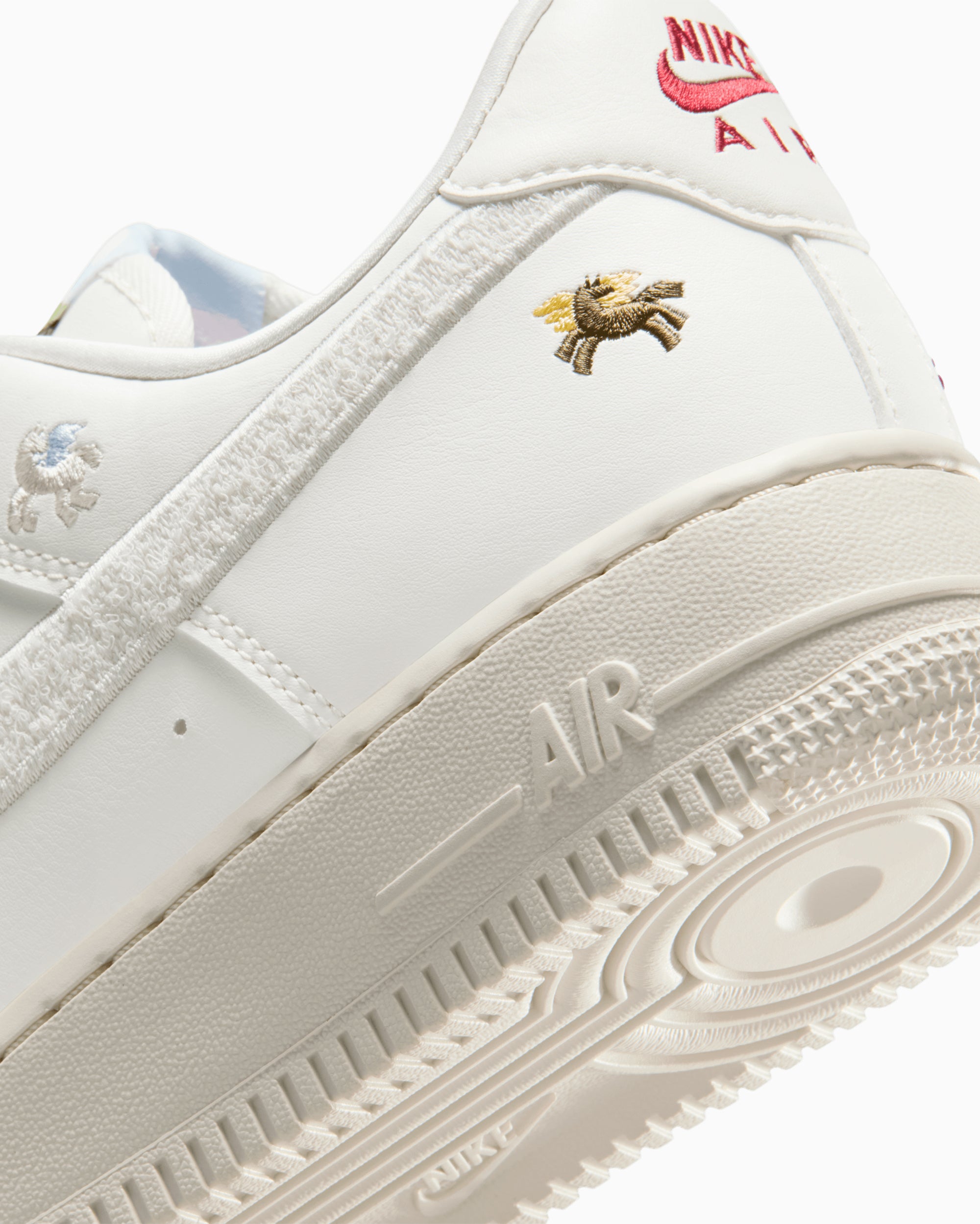 Sneakers Nike Women's Air Force 1 '07 SE "Year of the Horse" - IQ1143-100