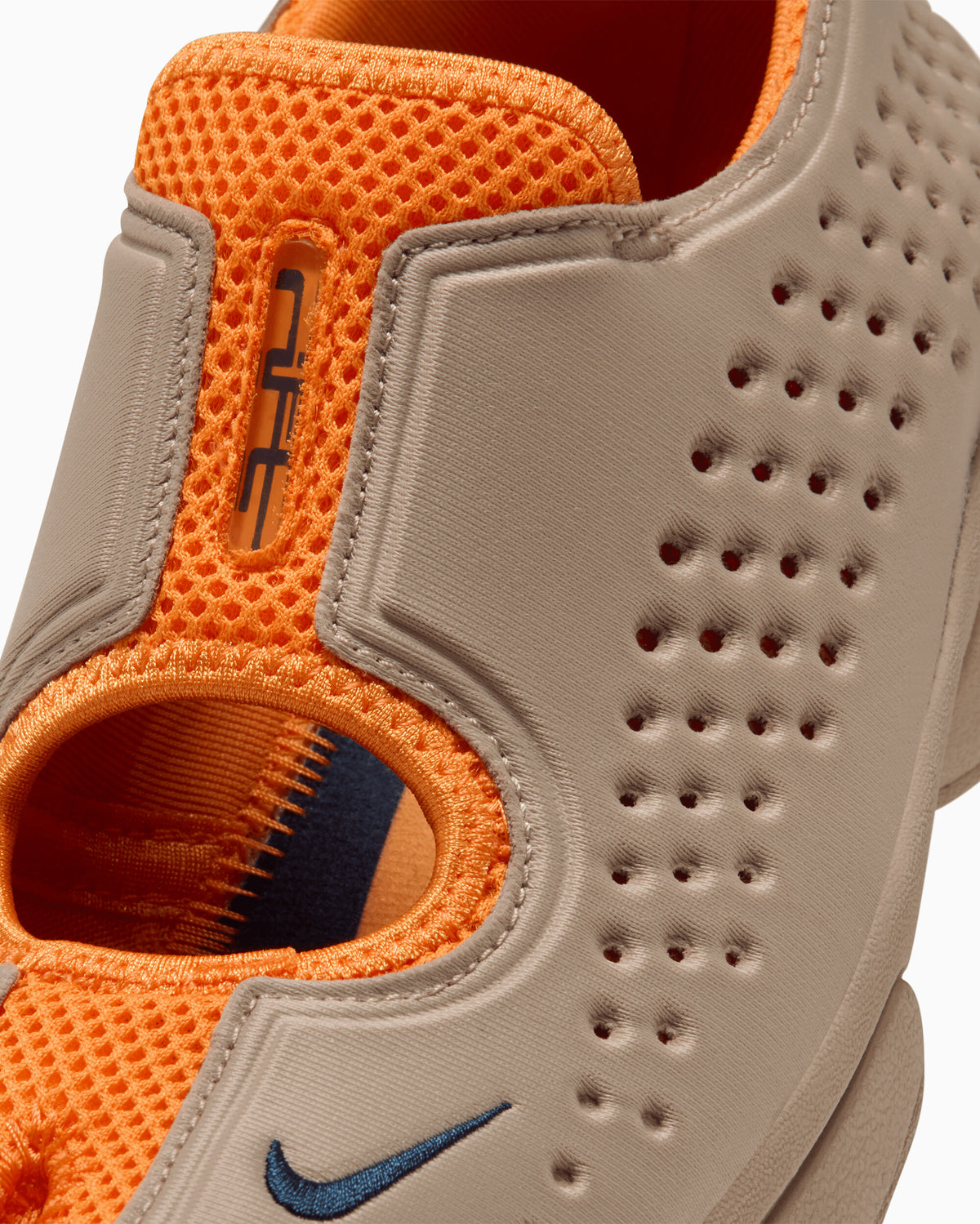 Sneakers Nike Women's Air Rift 2 "Vivid Orange and Yukon Tan" - IQ8006-201