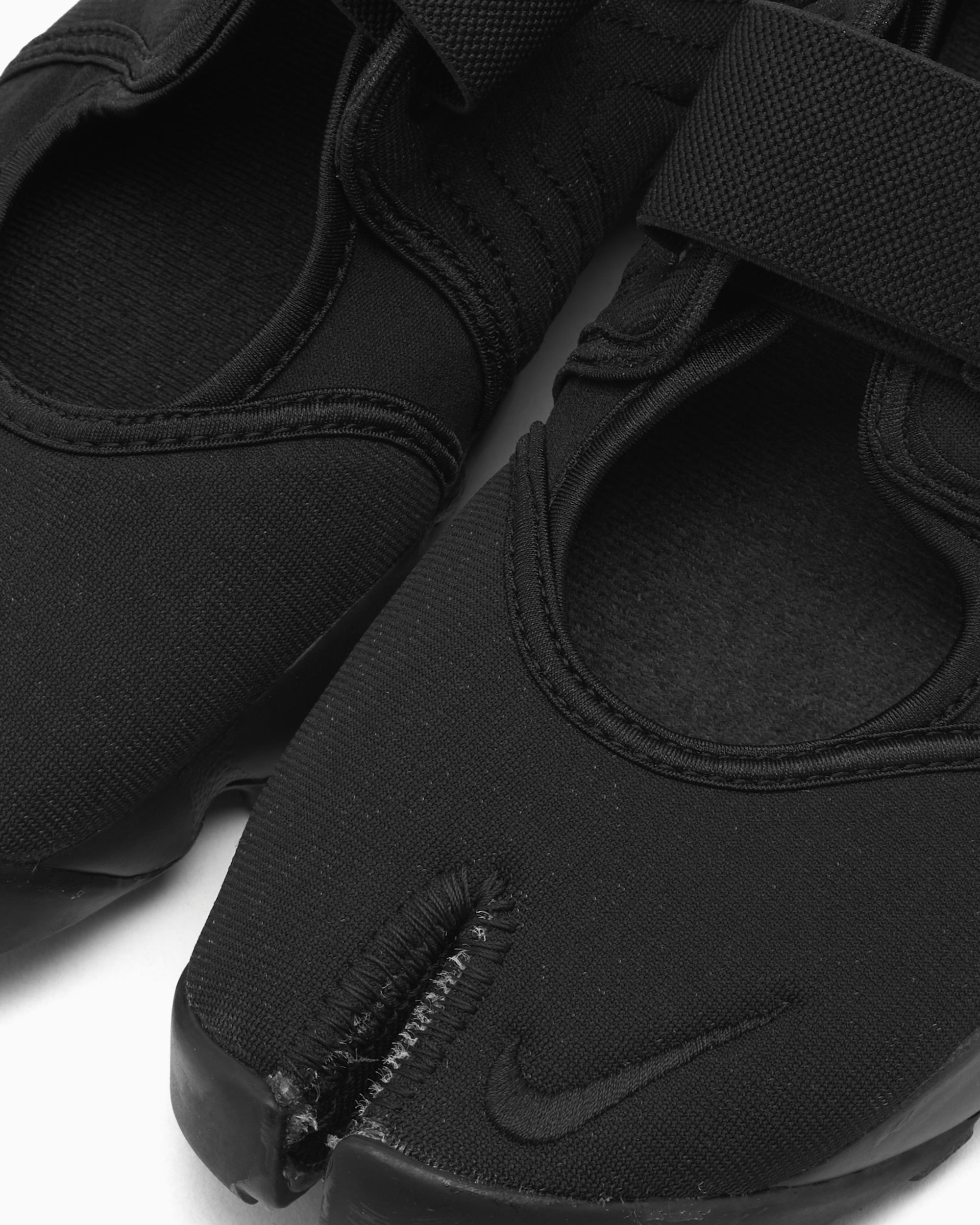 Sneakers Nike Women's Air Rift "Triple Black" - HF5389-001