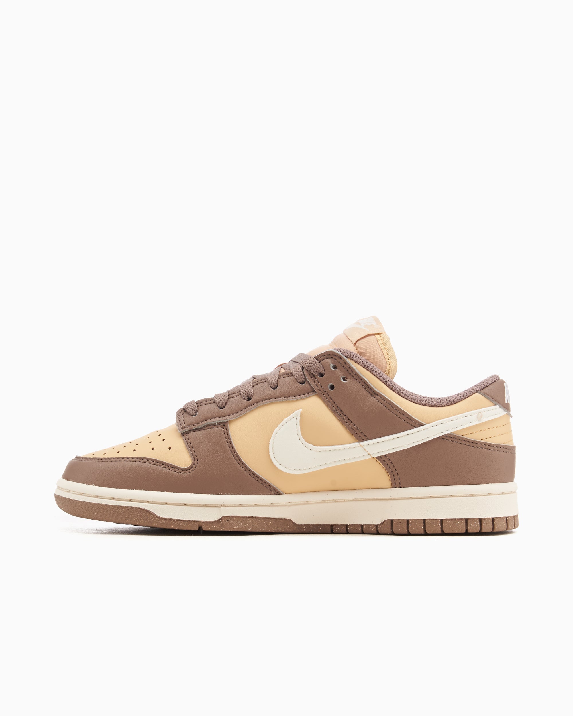 Sneakers Nike Women's Dunk Low Next Nature - DD1873-201