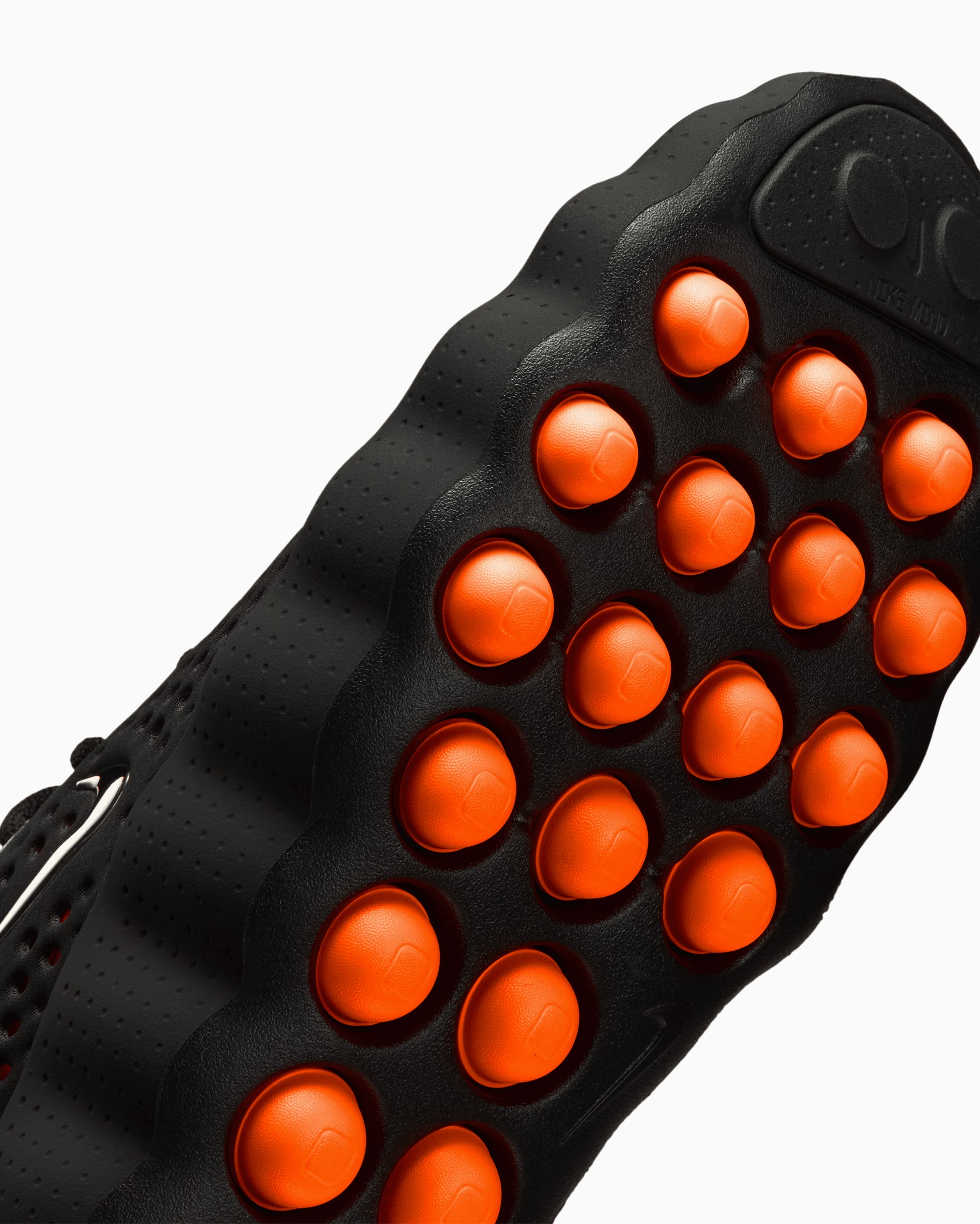 Sneakers Nike Women's Mind 002 "Black Hyper Crimson" - HQ4310-001