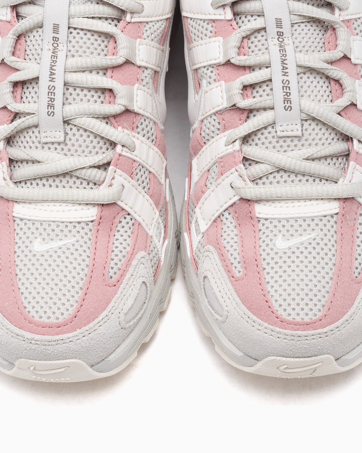 Sneakers Nike Women's P-6000 - IV2501-003