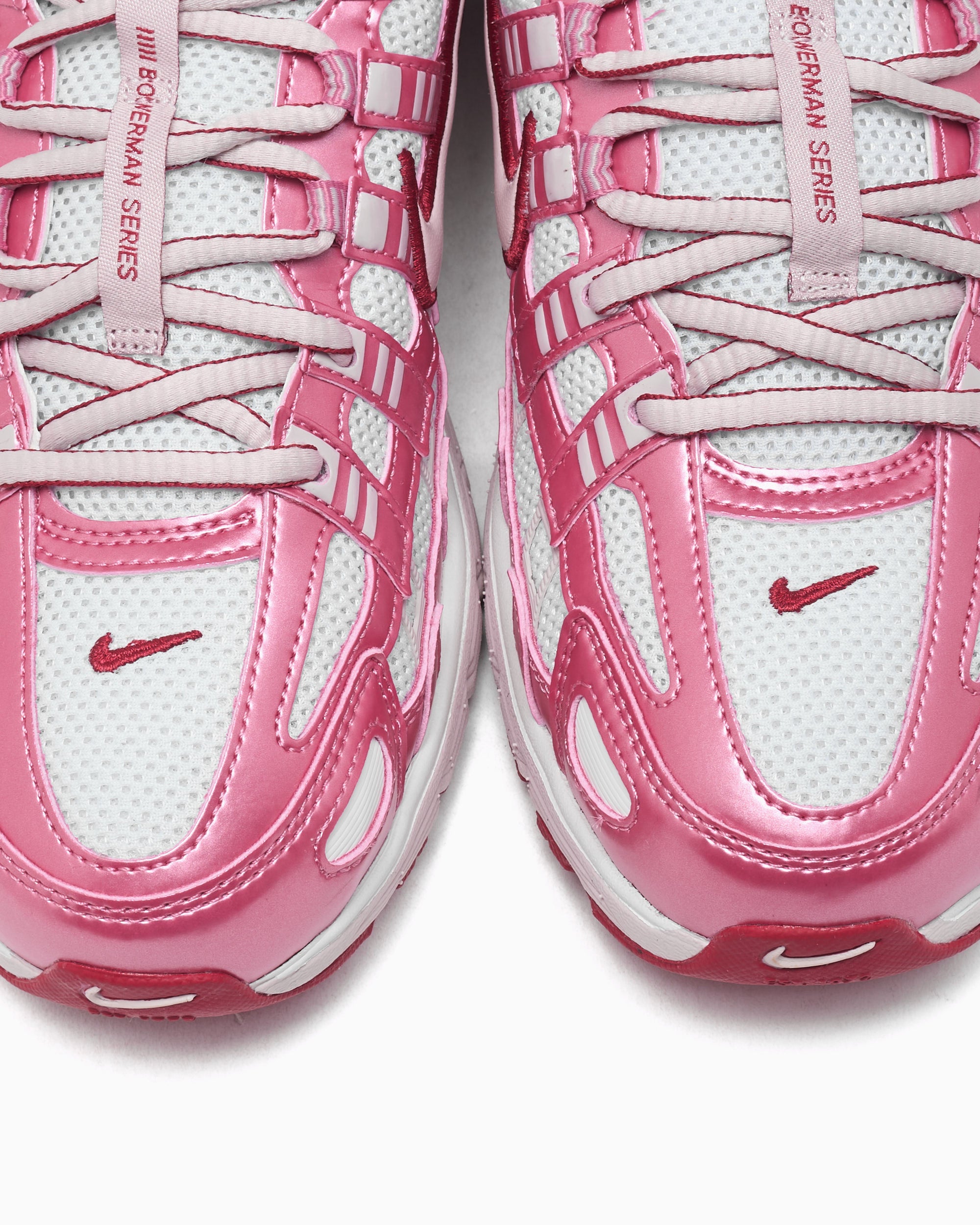 Sneakers Nike Women's P-6000 "Peony" - IO3496-100