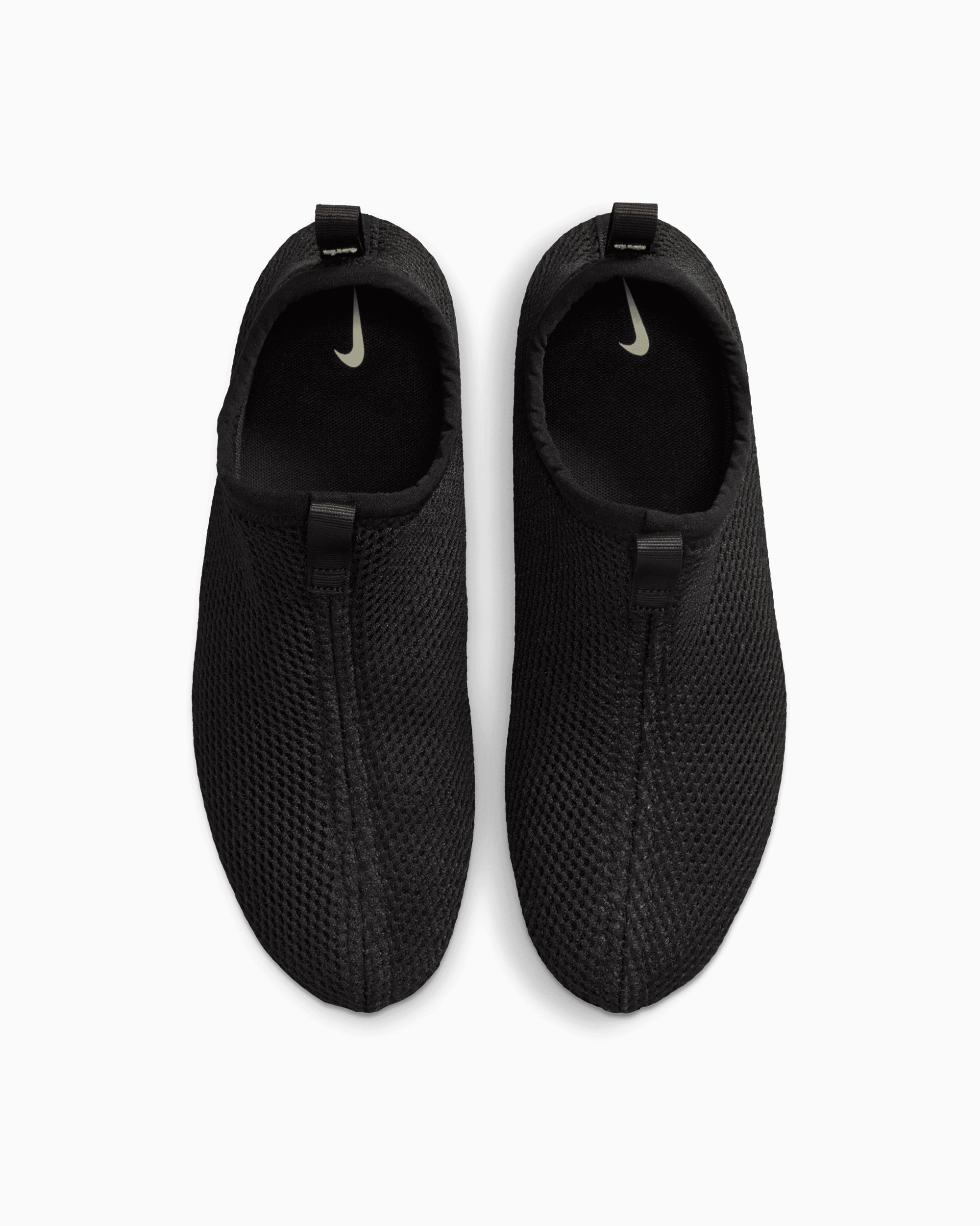 Sneakers Nike Women's Rejuven8 Run OG SE "Black and Rust Factor" - IO9932-001