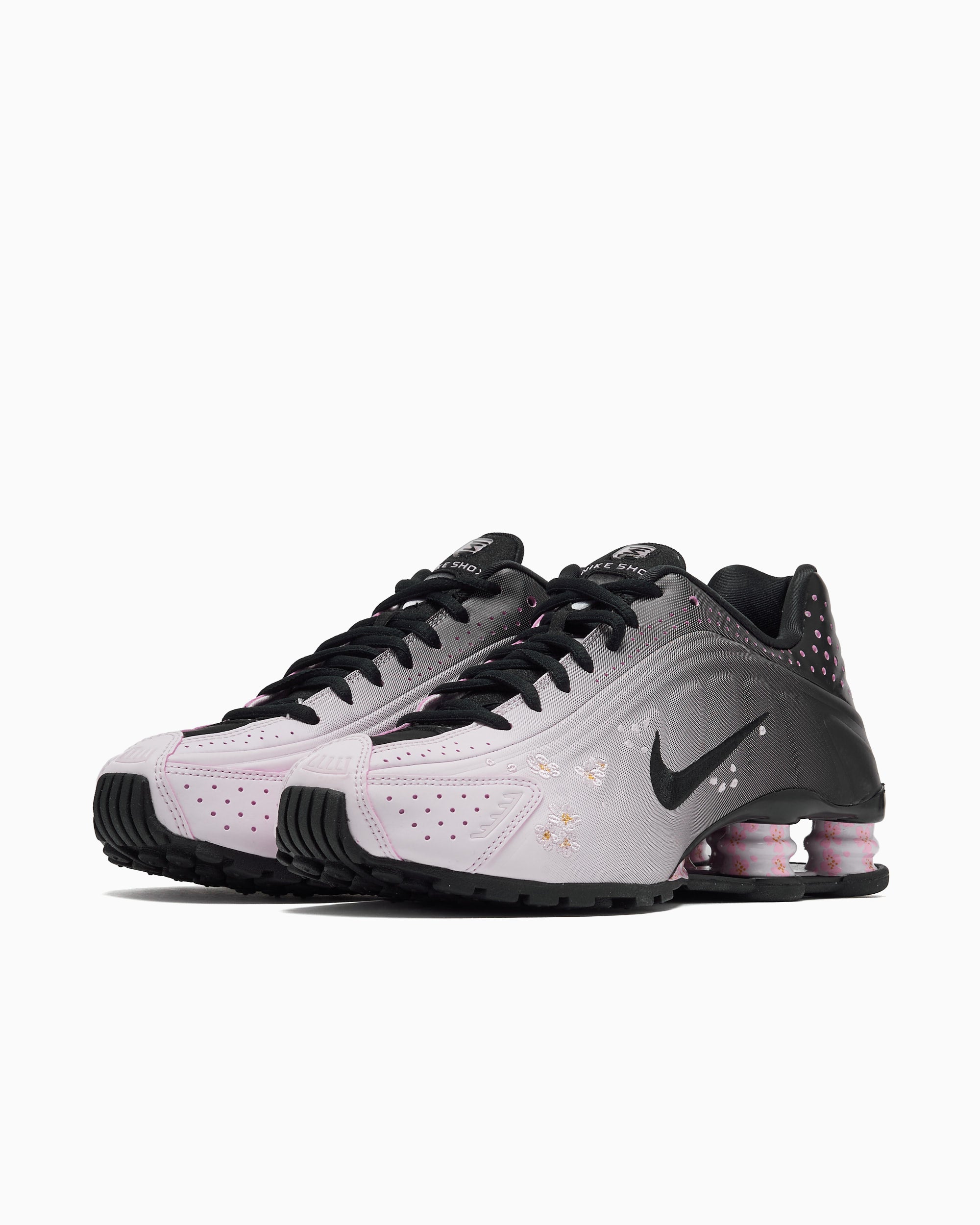 Sneakers Nike Women's Shox R4 "Sakura" - IB8872-600