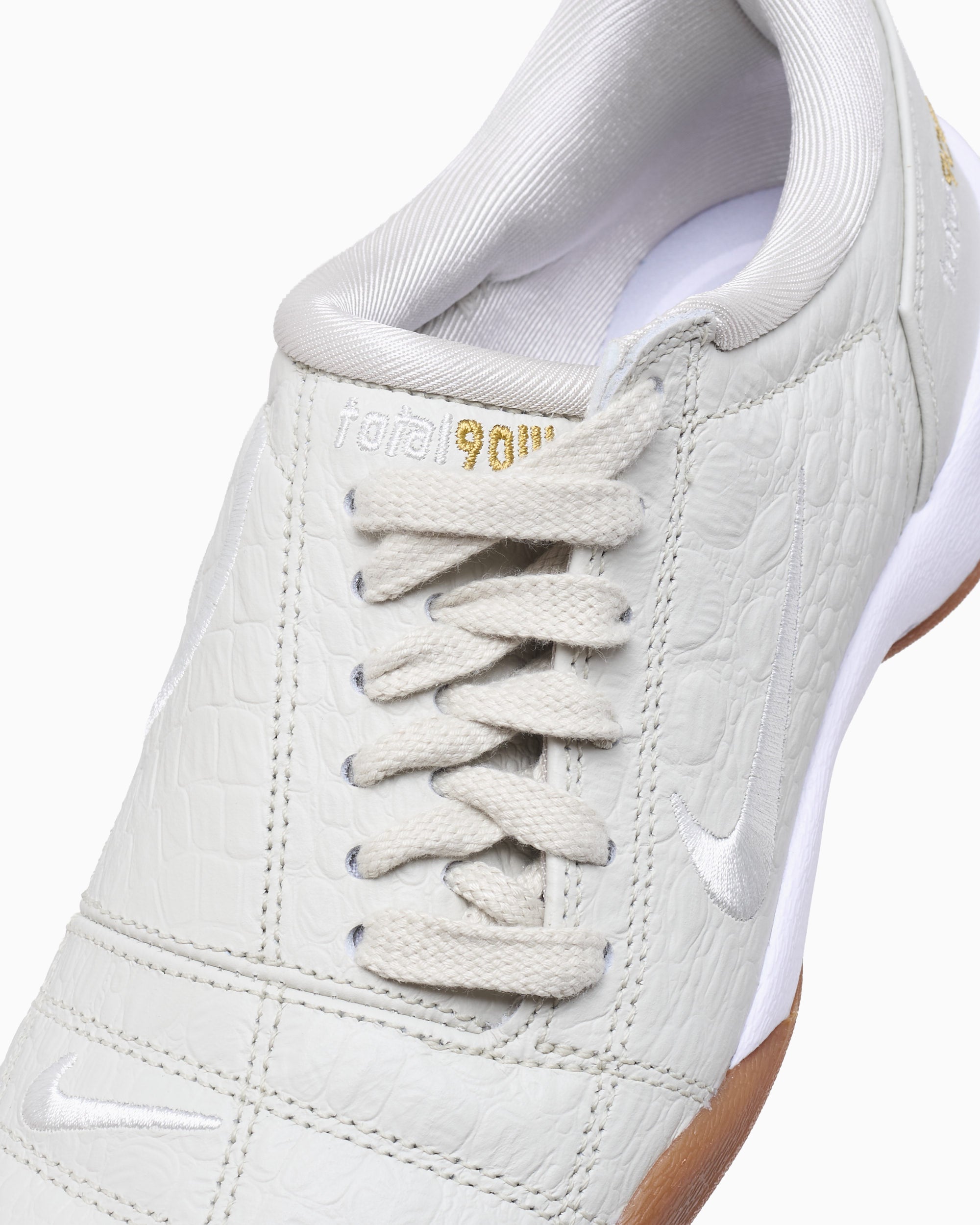 Sneakers Nike Women's Total 90 - IF3947-002