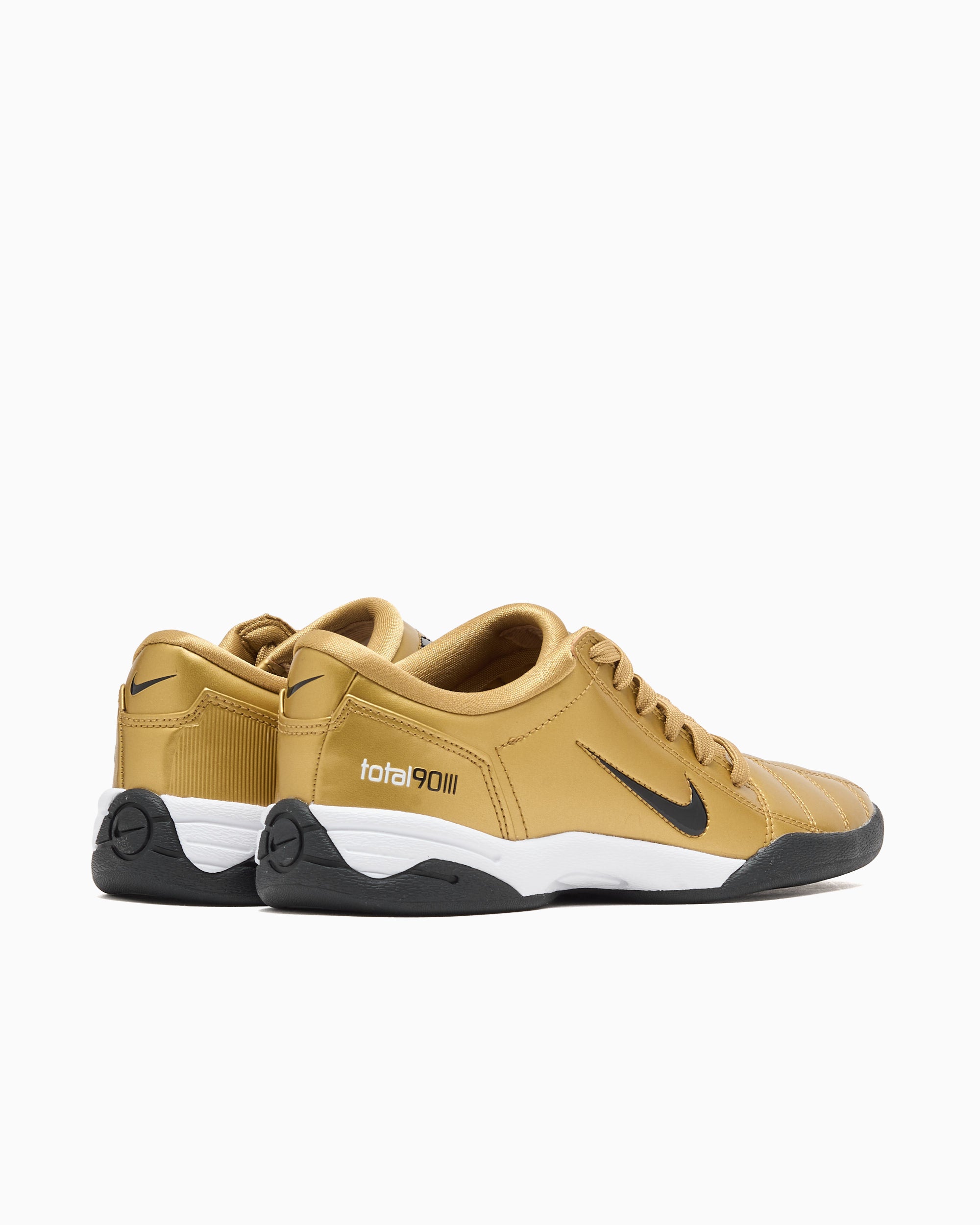 Sneakers Nike Women's Total 90 - IM7595-700