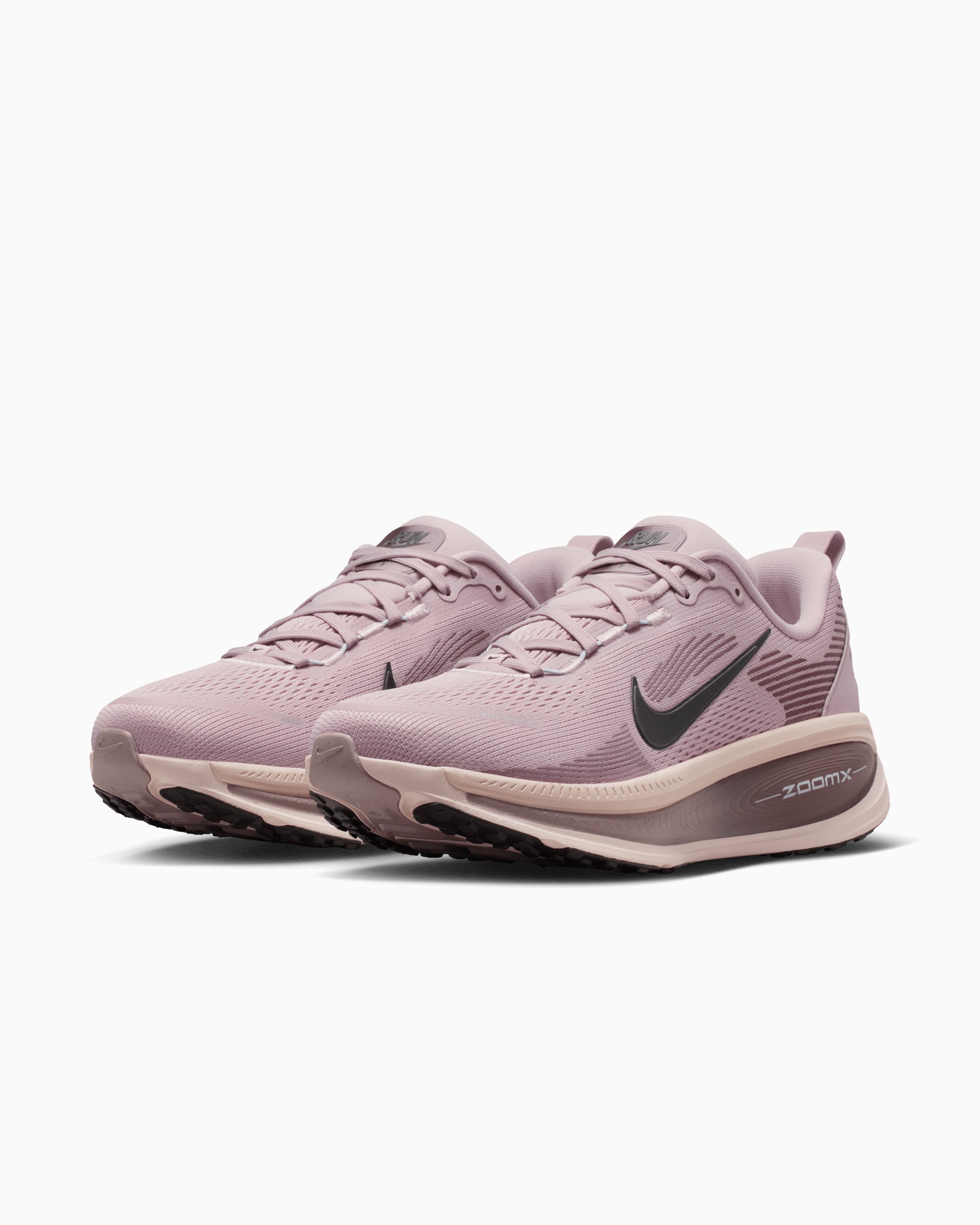 Sneakers Nike Women's Vomero 18 - HM6804-607