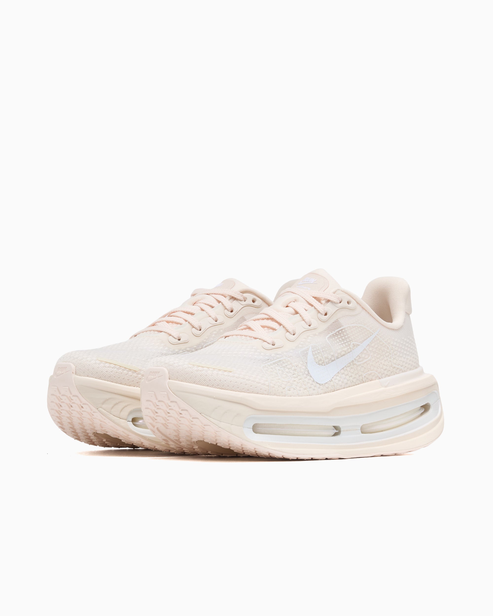 Sneakers Nike Women's Vomero Premium "Chalk" - IQ8102-100