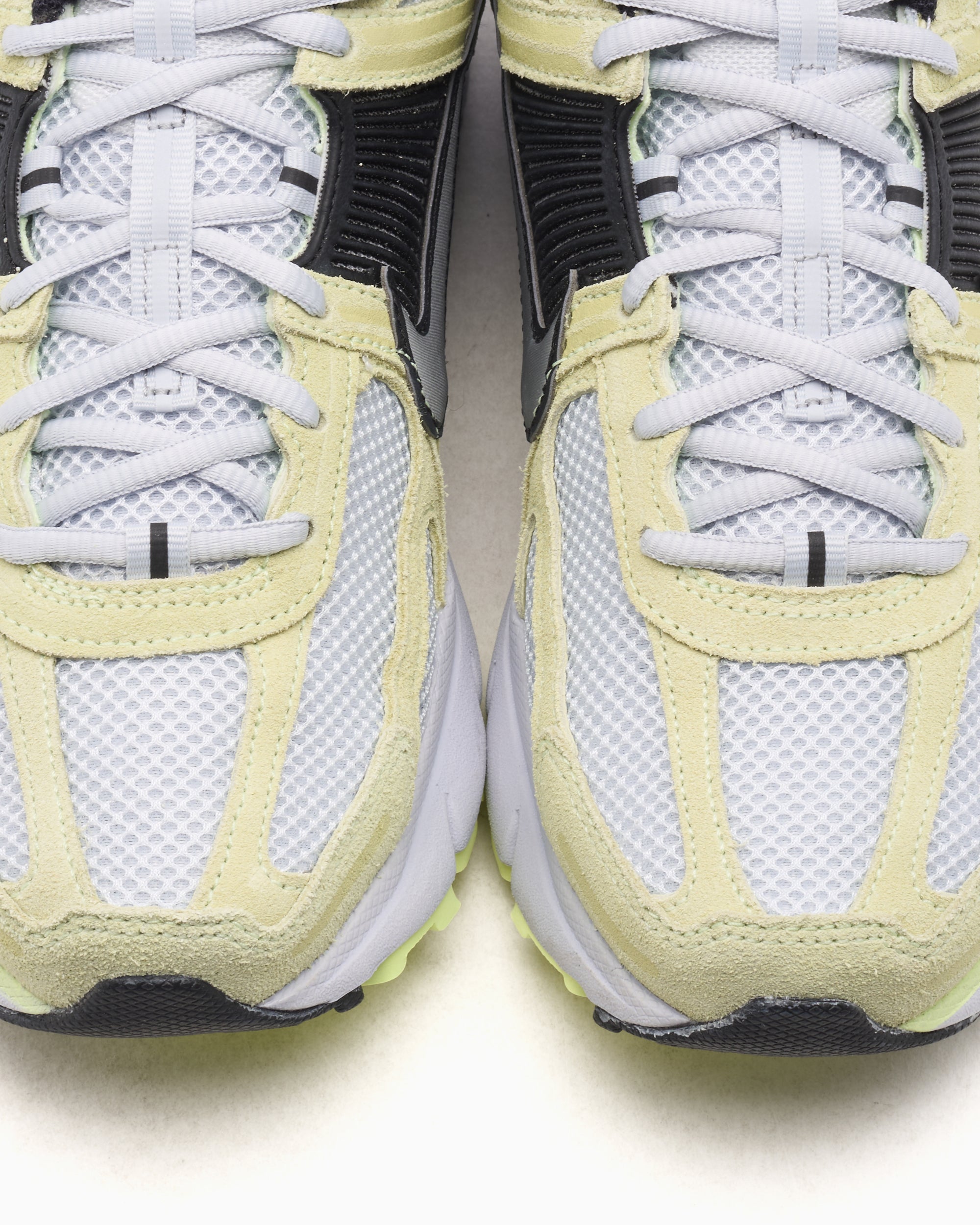 Sneakers Nike Zoom Vomero 5 "Barely Volt" - HF1553-700