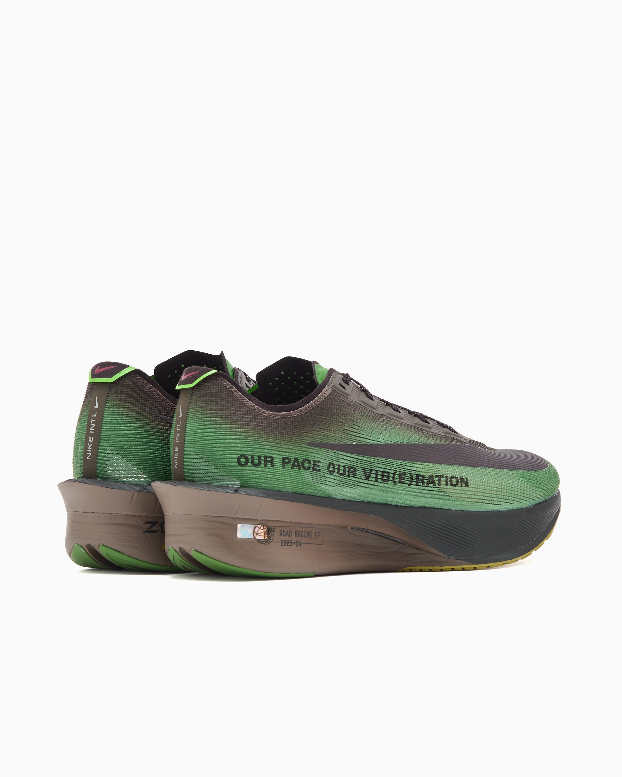 Sneakers Nike ZoomX Vaporfly Next% 4 PRM "Our Pace Our Vib(e)ration" - IQ3418-399