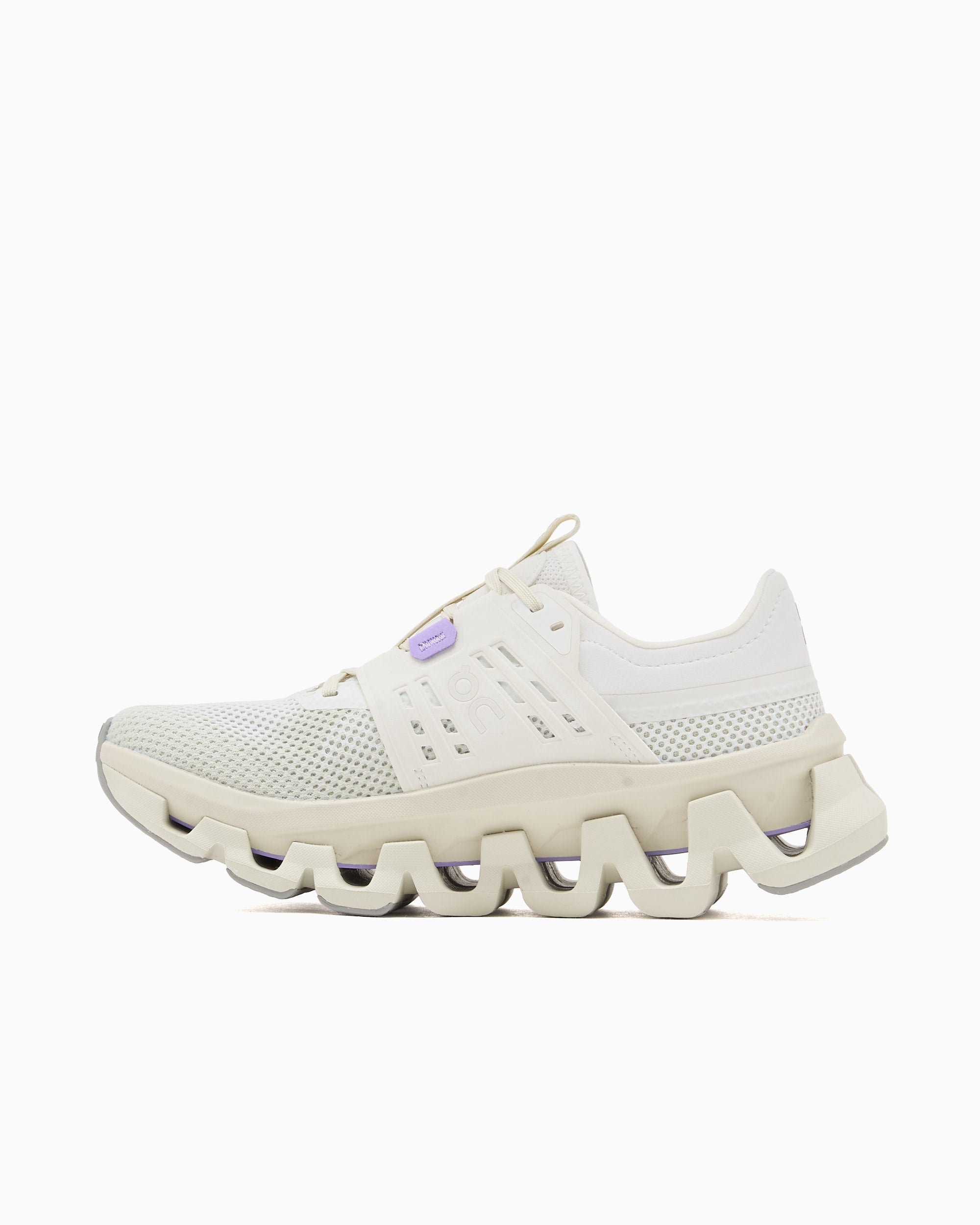 Sneakers On Women's Cloudswift Amp - 3WG10393588