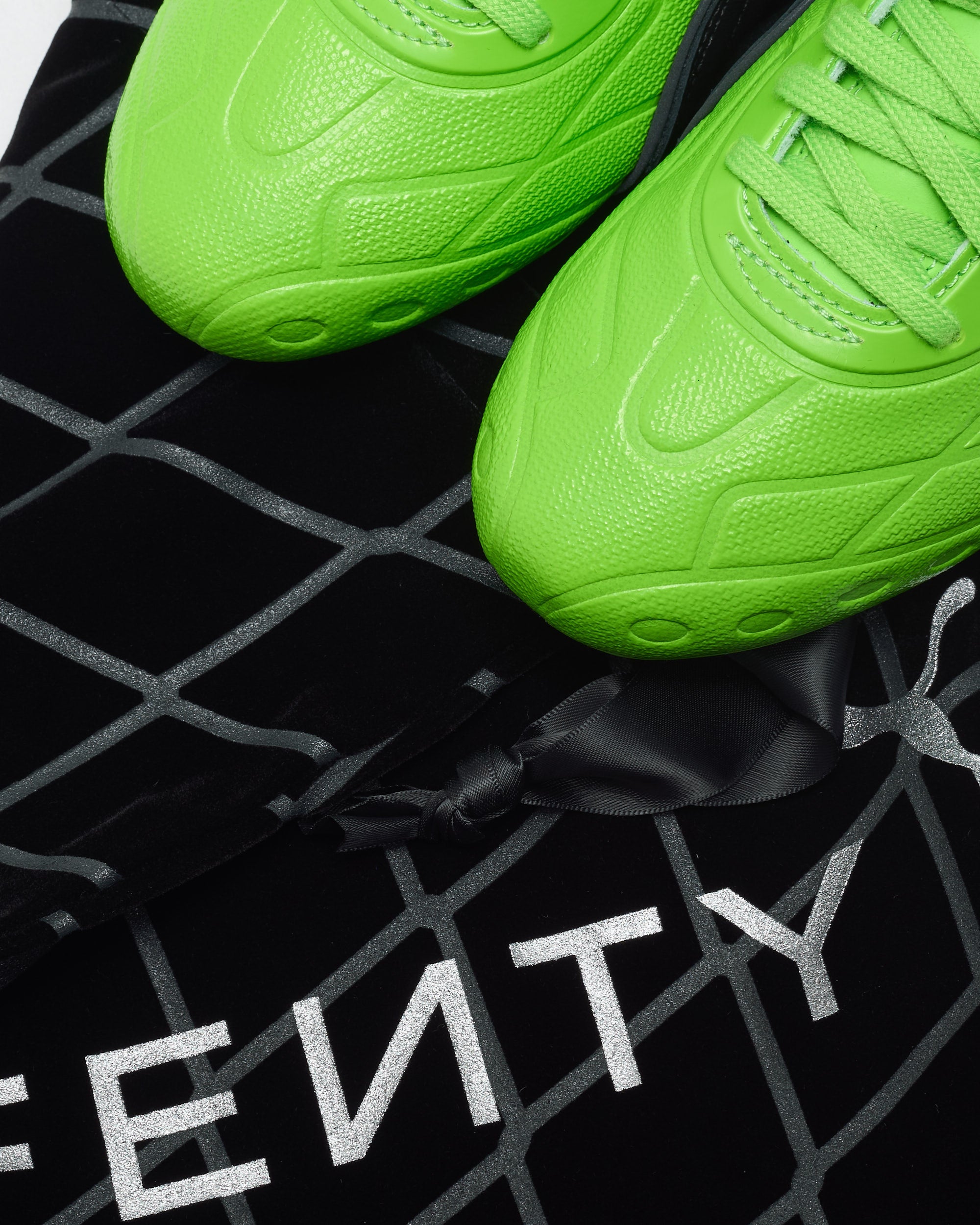 Sneakers Puma x FENTY Avanti LS-X - 404808-01