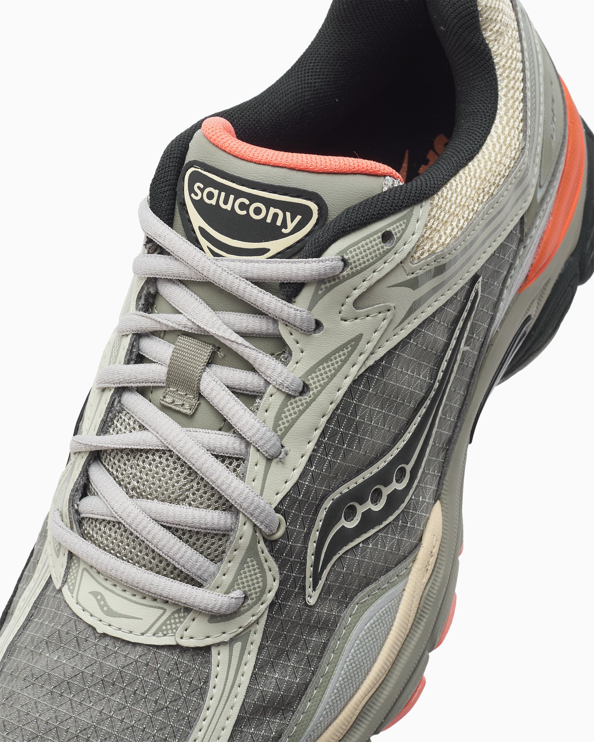 Sneakers Saucony Progrid OMNI 9 - S71004-2
