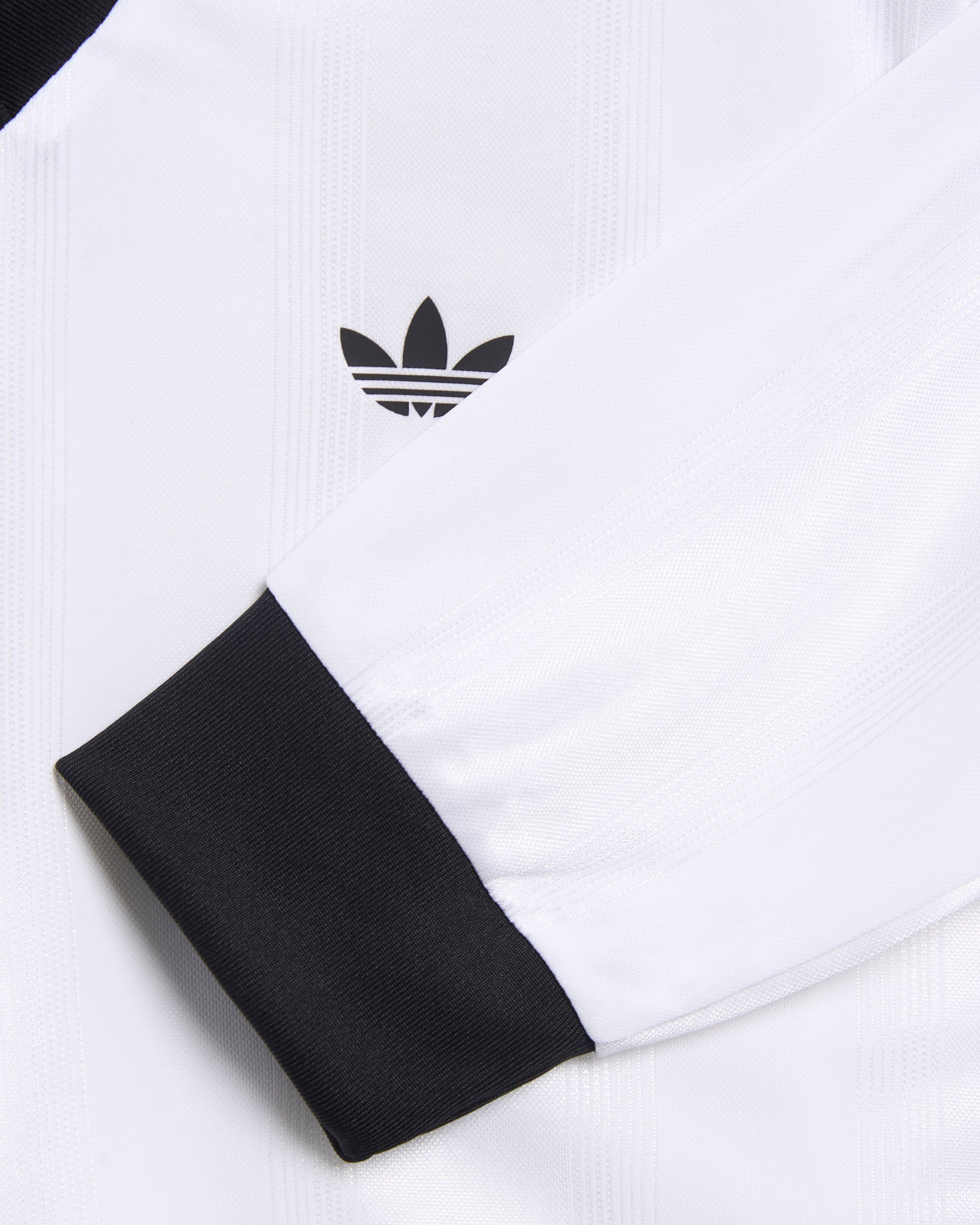 T-Shirts adidas Originals Jacquard Long-Sleeved Crop Women's T-Shirt - JV9740