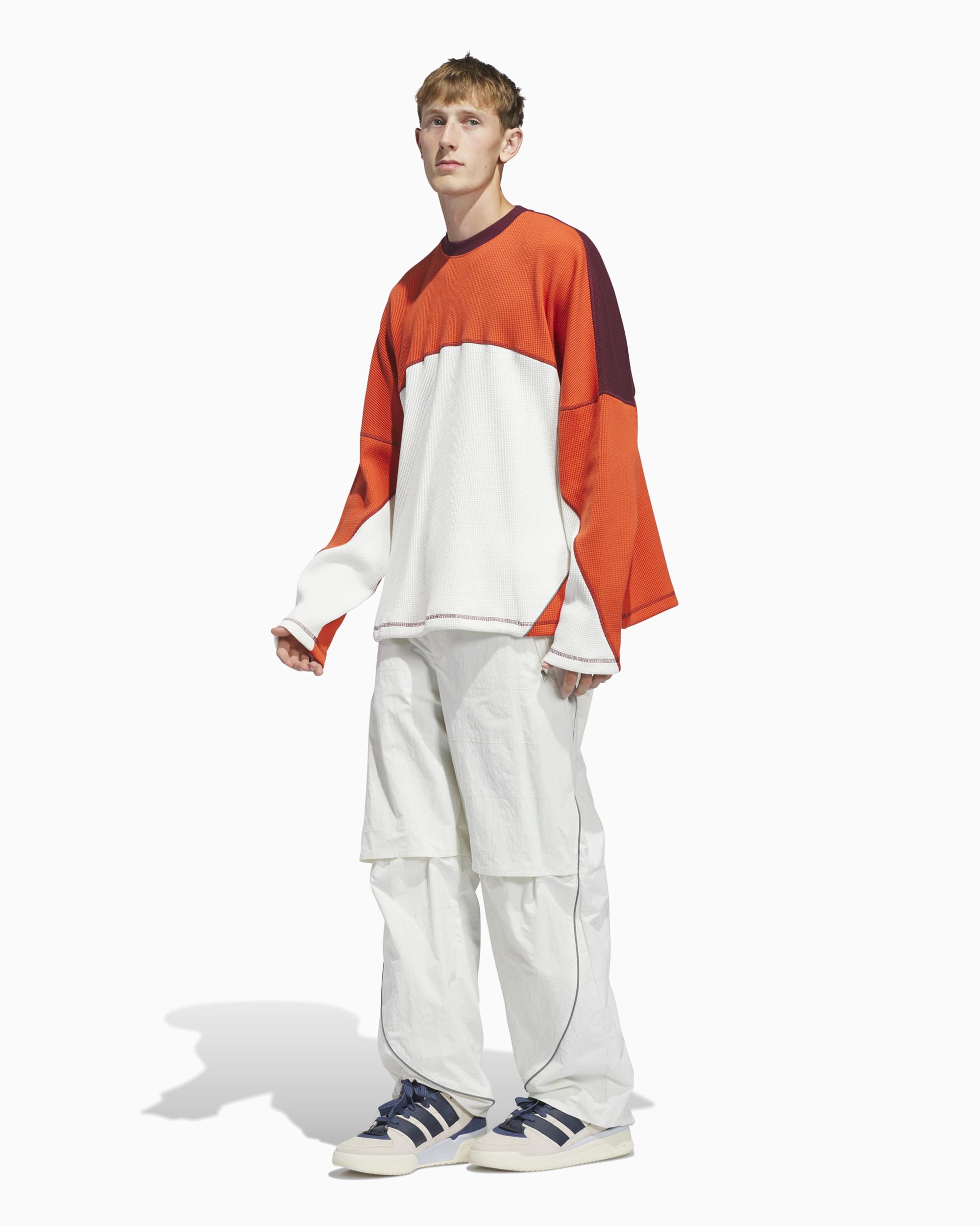 T-Shirts adidas Originals Los Angeles La Cienega Long-Sleeved Oversize Unisex T-Shirt - JX6138