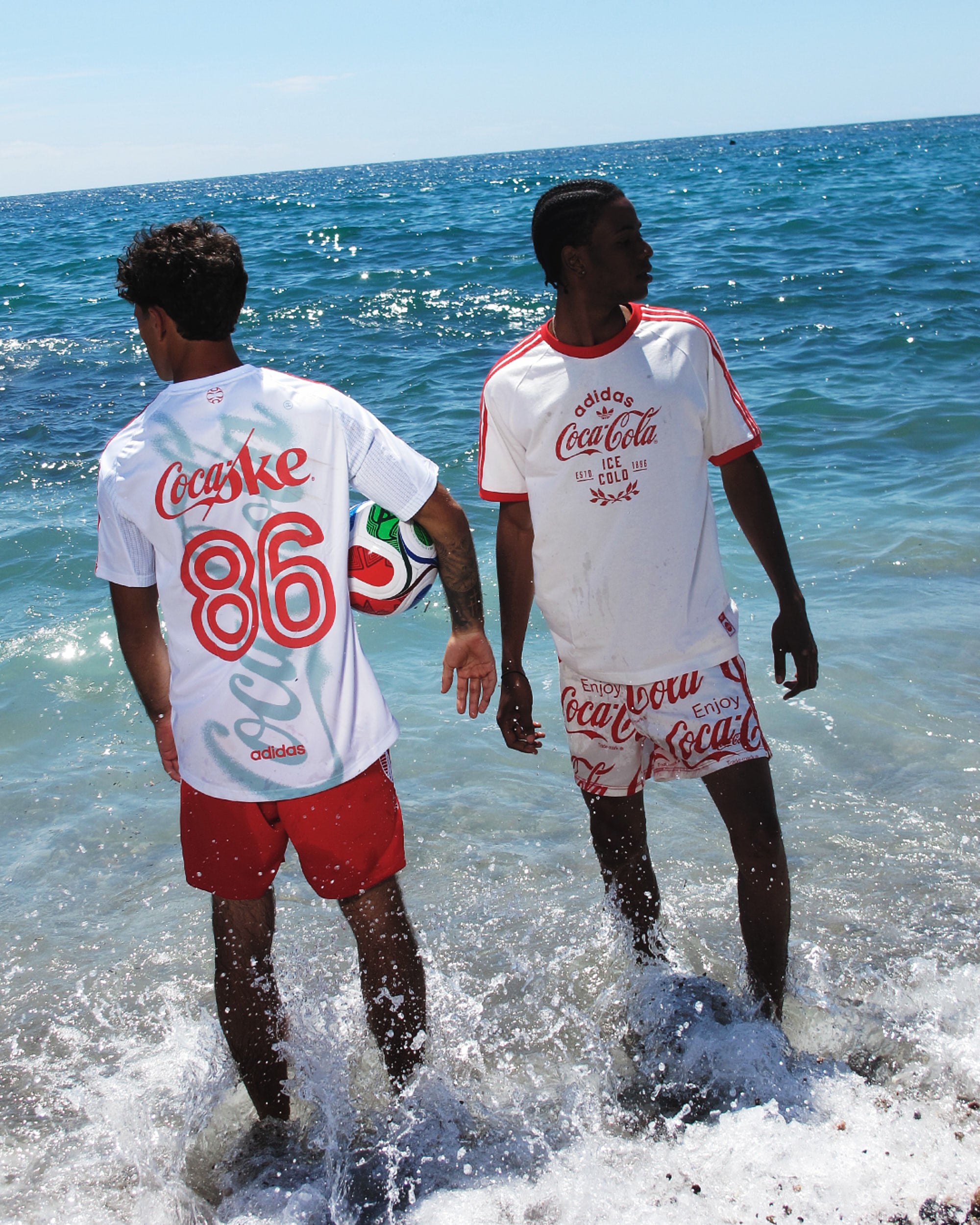 T-Shirts adidas Originals x Coca-Cola Cali Logo Men's T-Shirt - KY2114