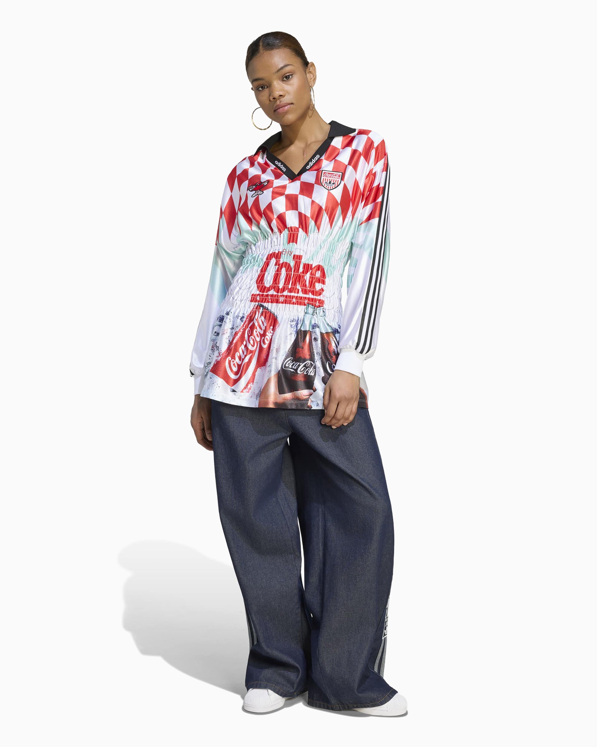 T-Shirts adidas Originals x Coca-Cola Mash Up Smoked Graphic Long-Sleeved Slim Women's Jersey T-Shirt - KY7547