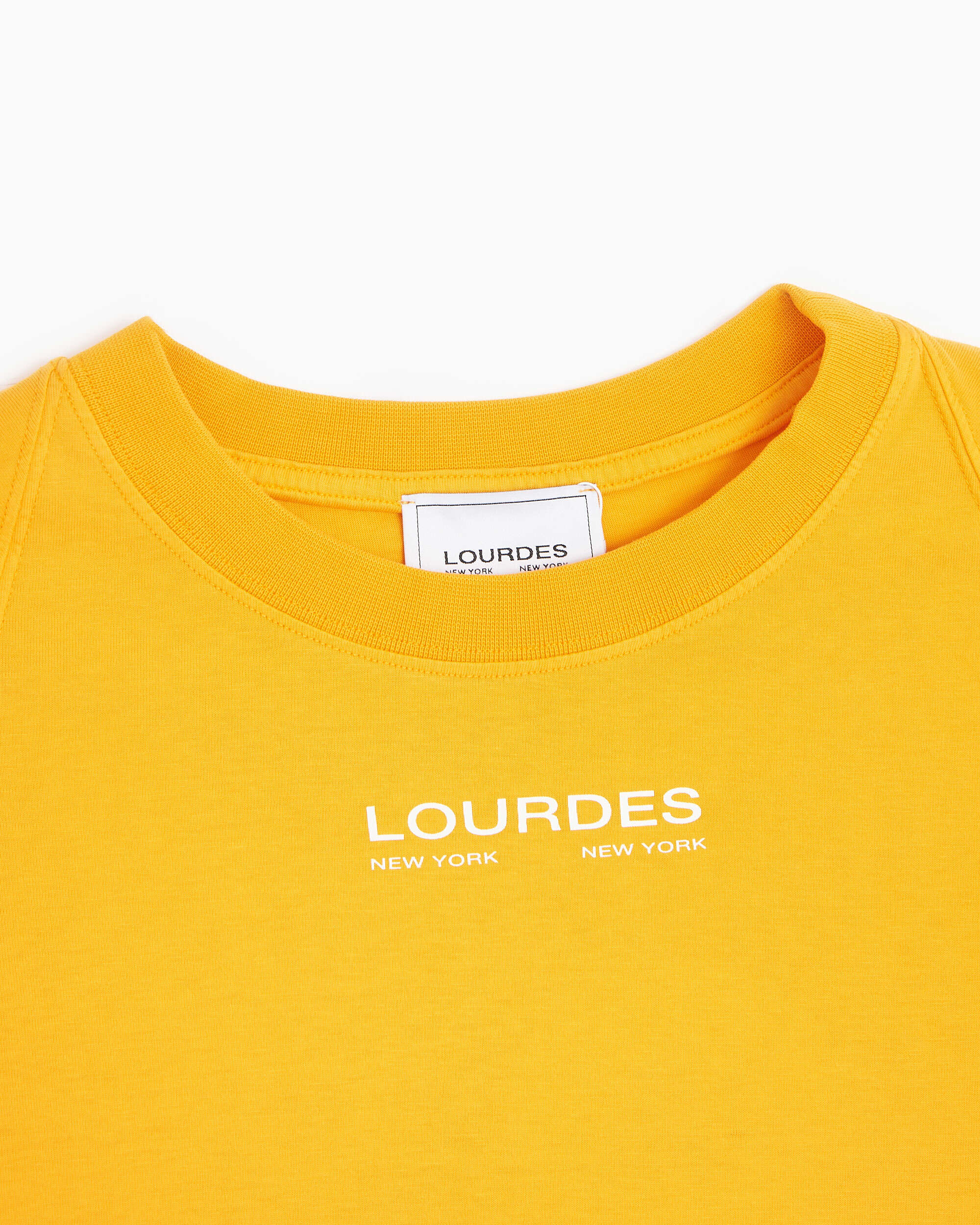 T-Shirts Lourdes New York Lourdes Unisex Graphic T-Shirt Unisex T-Shirt - LOF1XH02AP-JE130.113