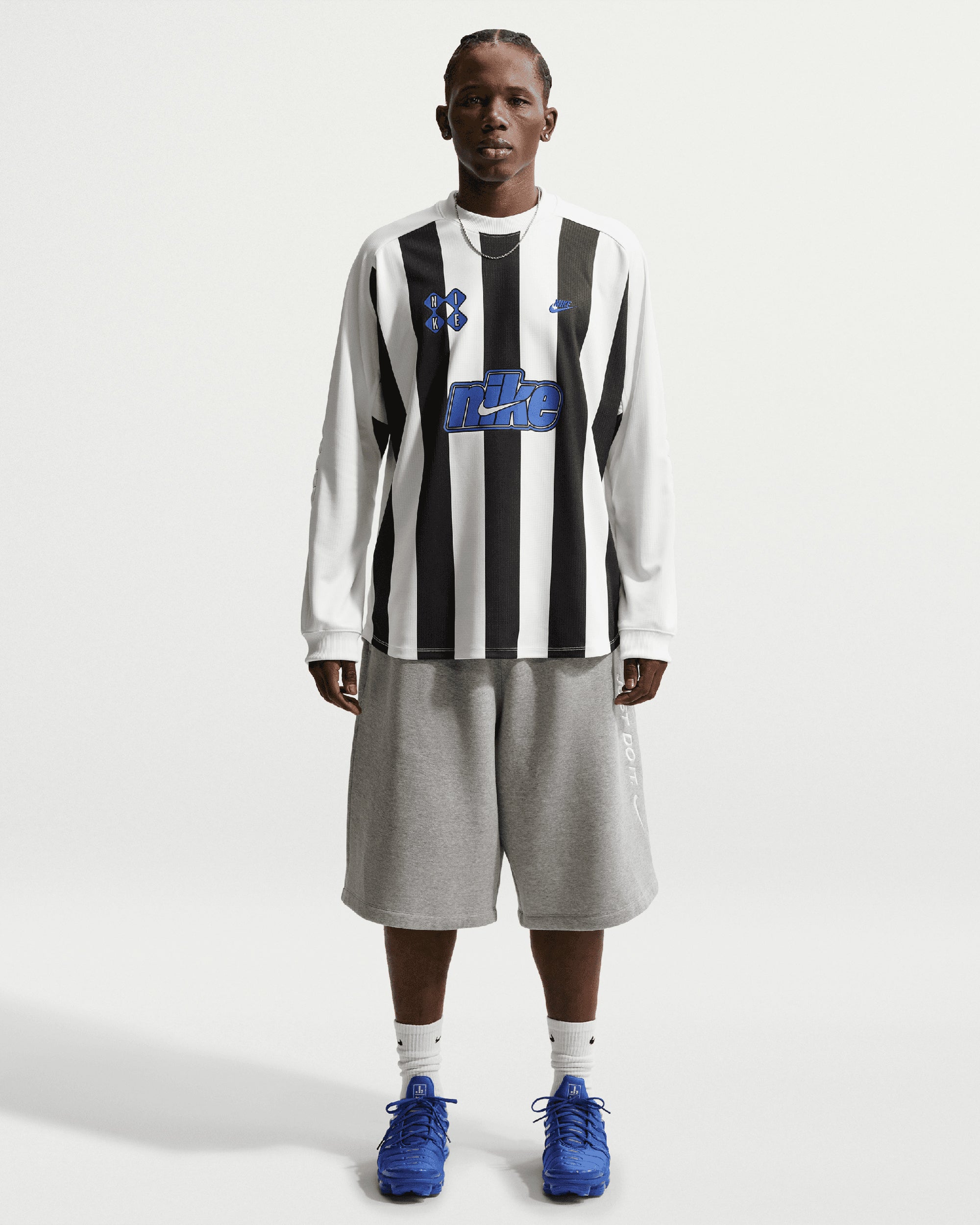 T-Shirts Nike Sportswear Club Goalie Striped Long-Sleeved Relaxed Men's Jersey T-Shirt - II4365-010